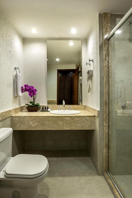 Standard Double Room - Photo 2