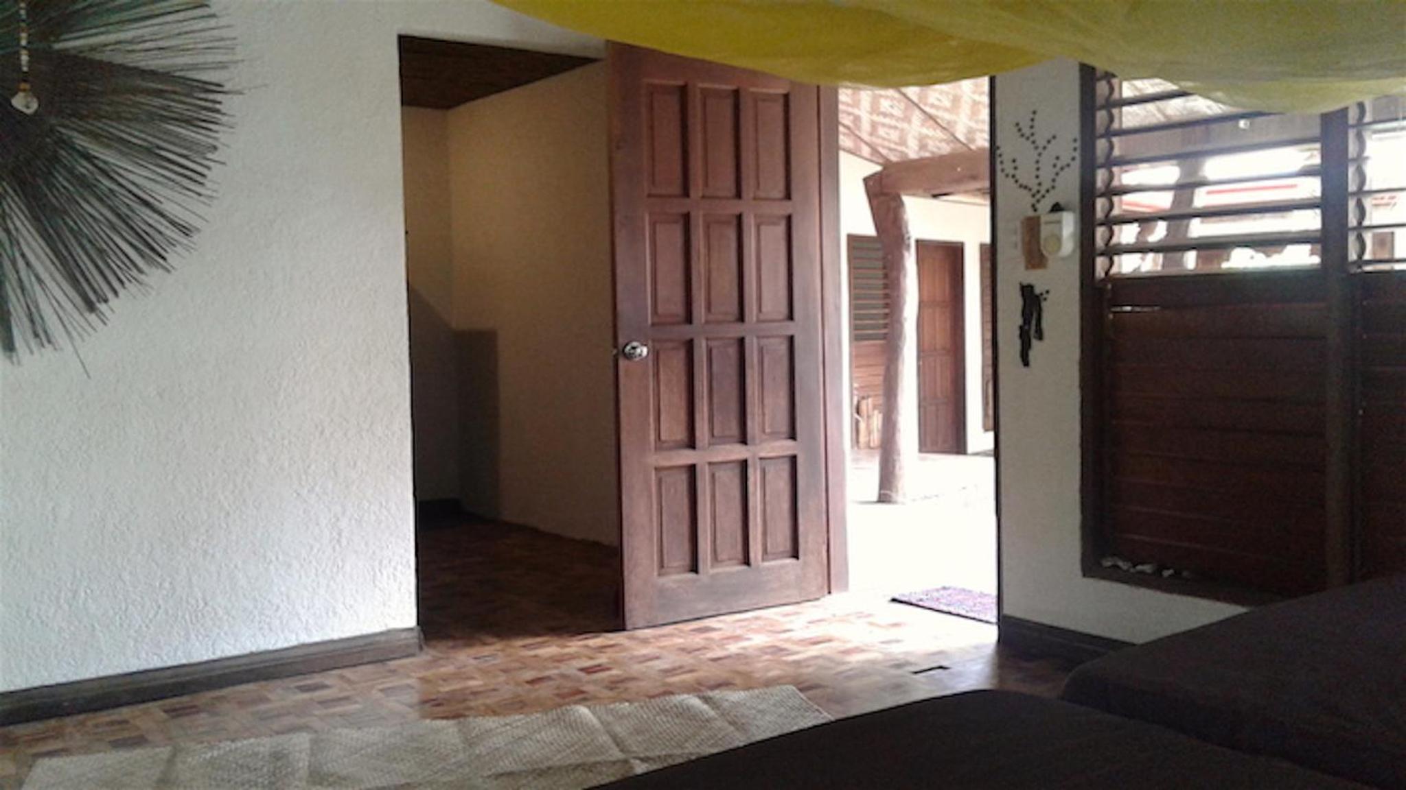 Double Room with Private Bathroom - Photo 6