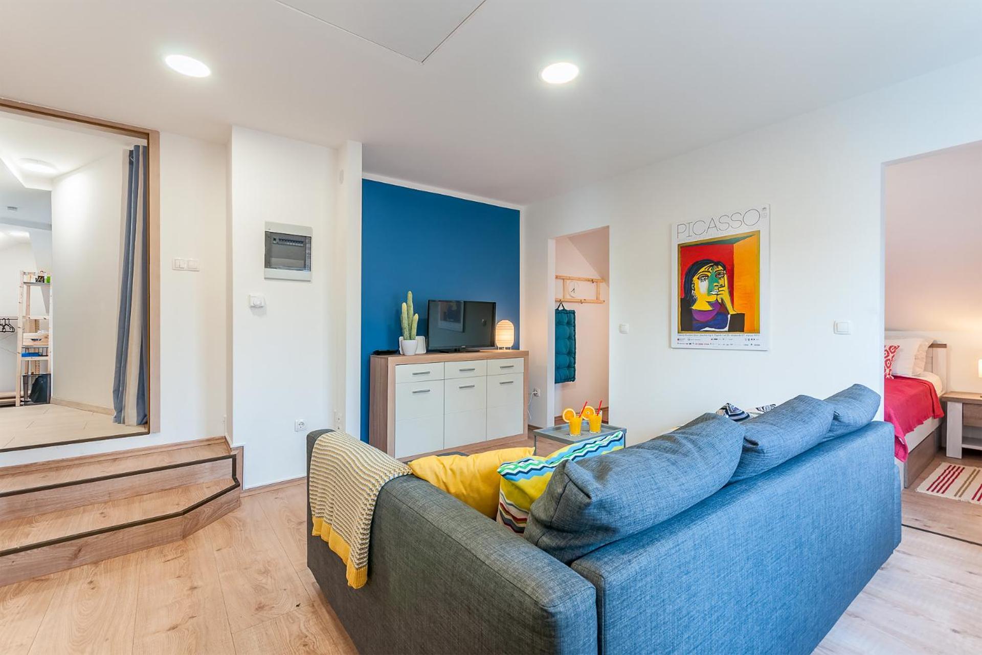 Apartment - Photo 1