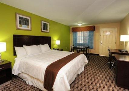 King Room - Non-Smoking - Photo 1