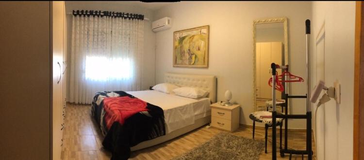 Deluxe Double Room (2 Adults + 1 Child)
