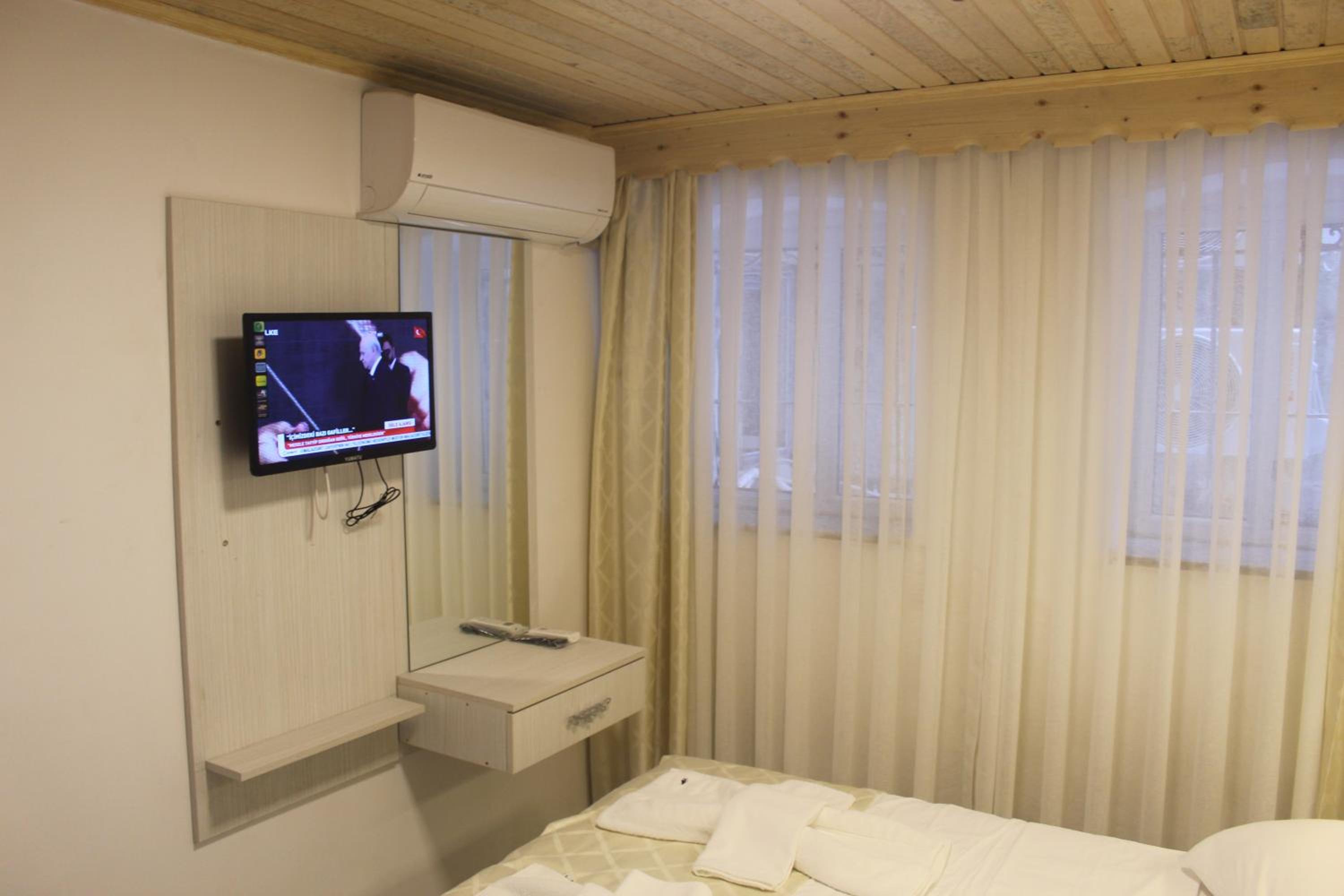 Economy Double Room photo 2