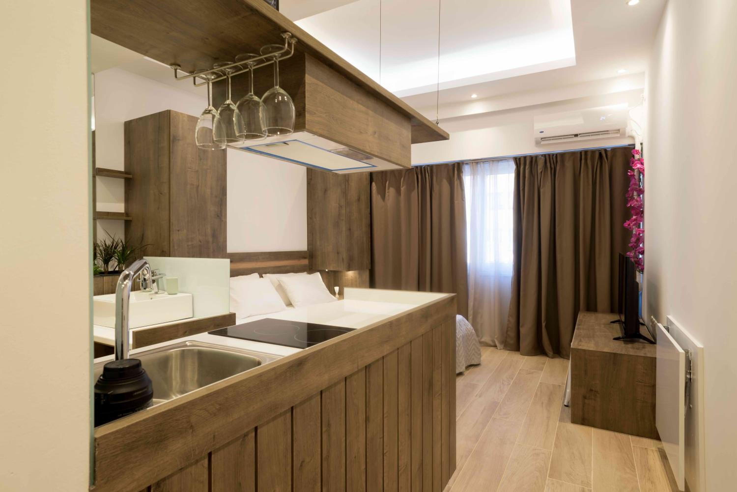 Studio Apartment