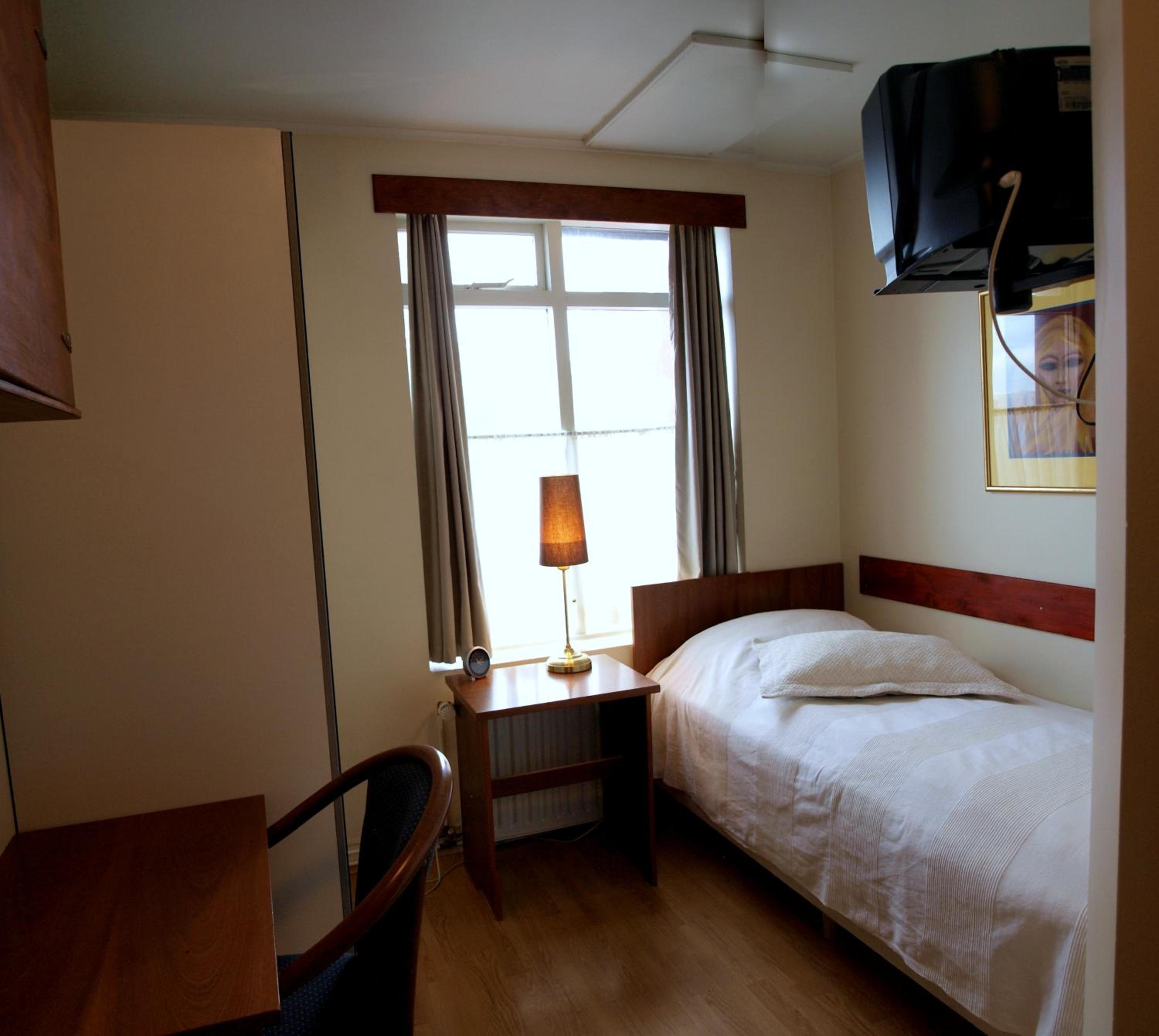 Single Room - Photo 1