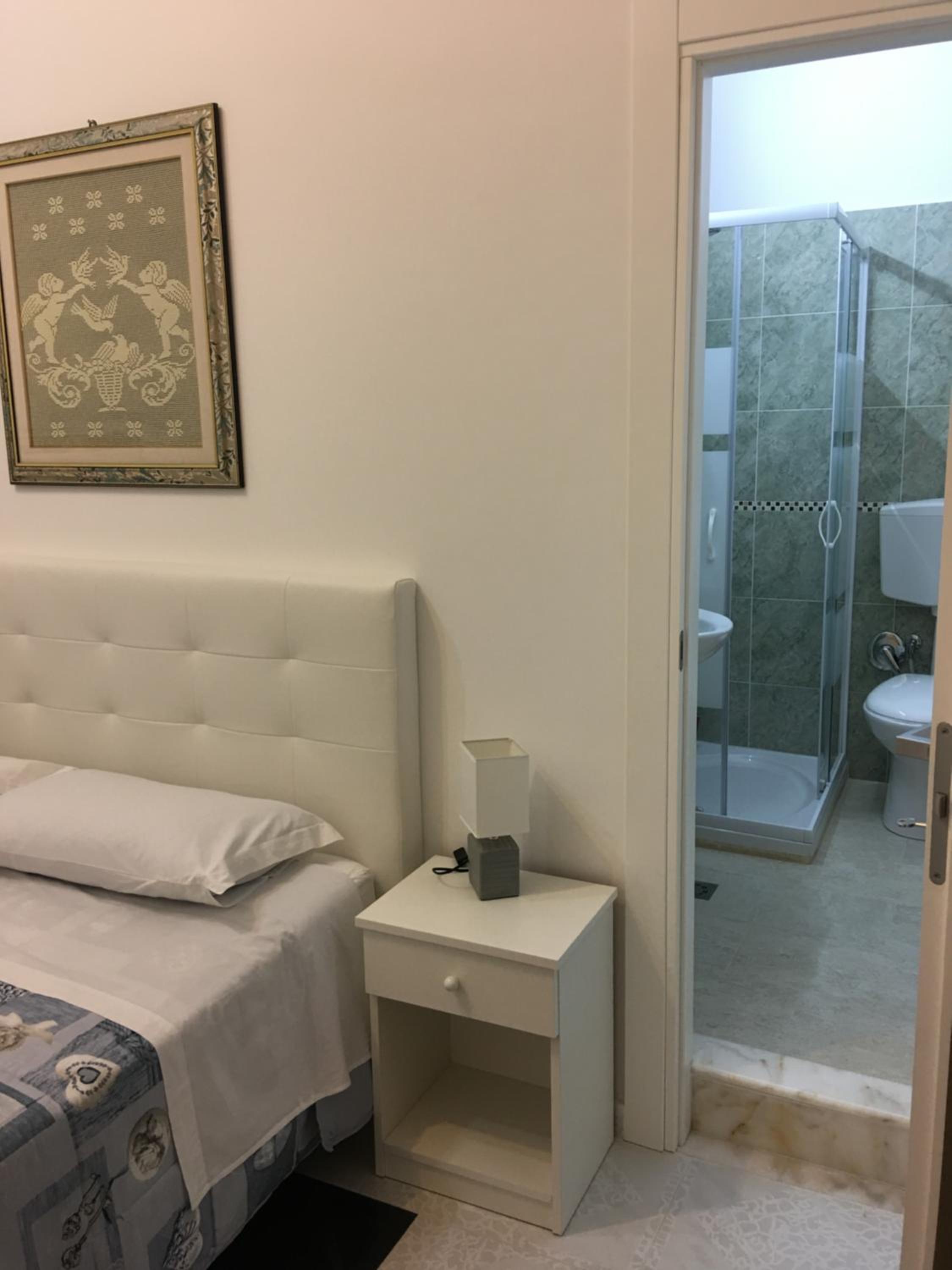 Double Room with Private External Bathroom