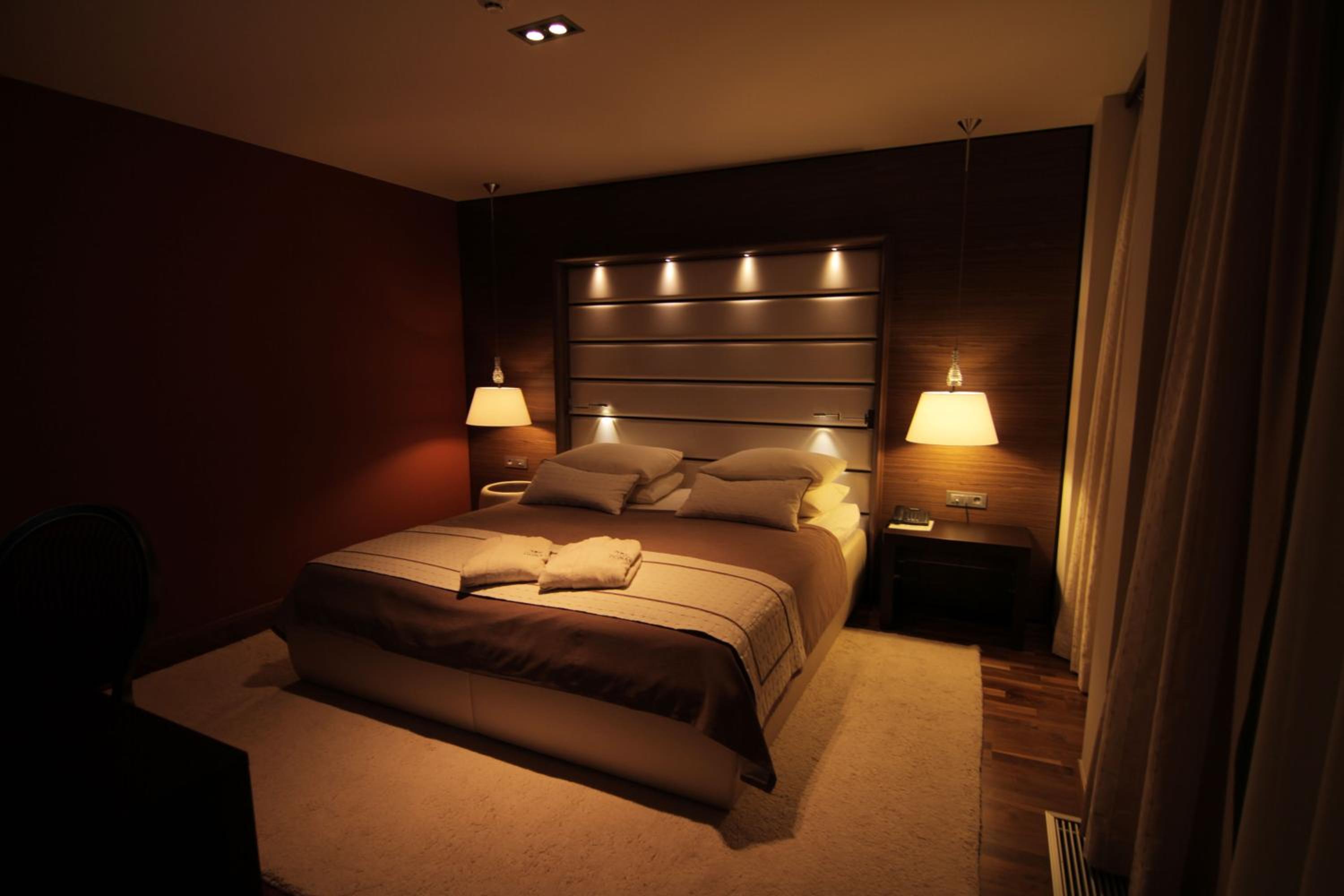 Deluxe Double Room - Photo 10