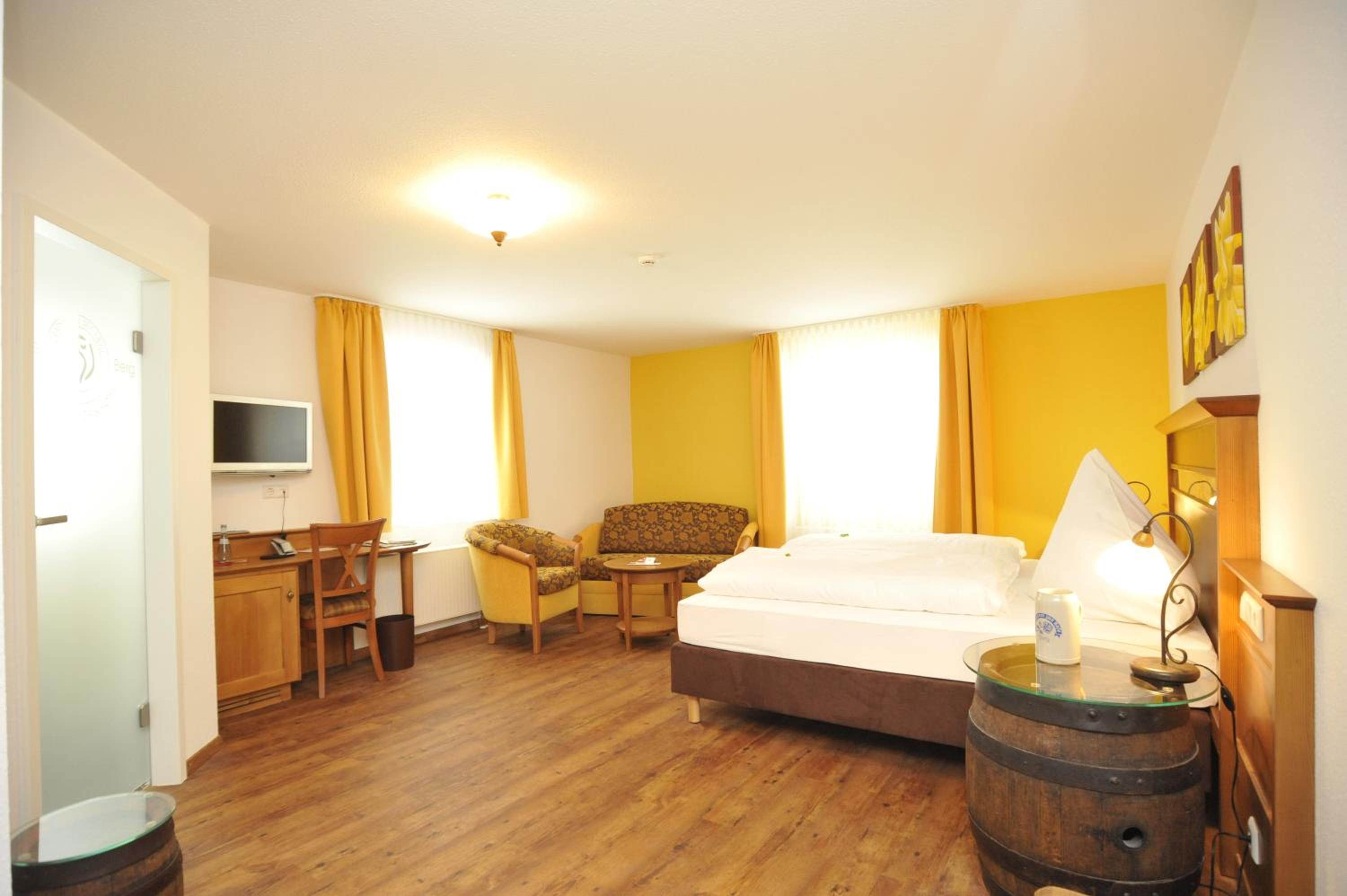 Double Room - Photo 13