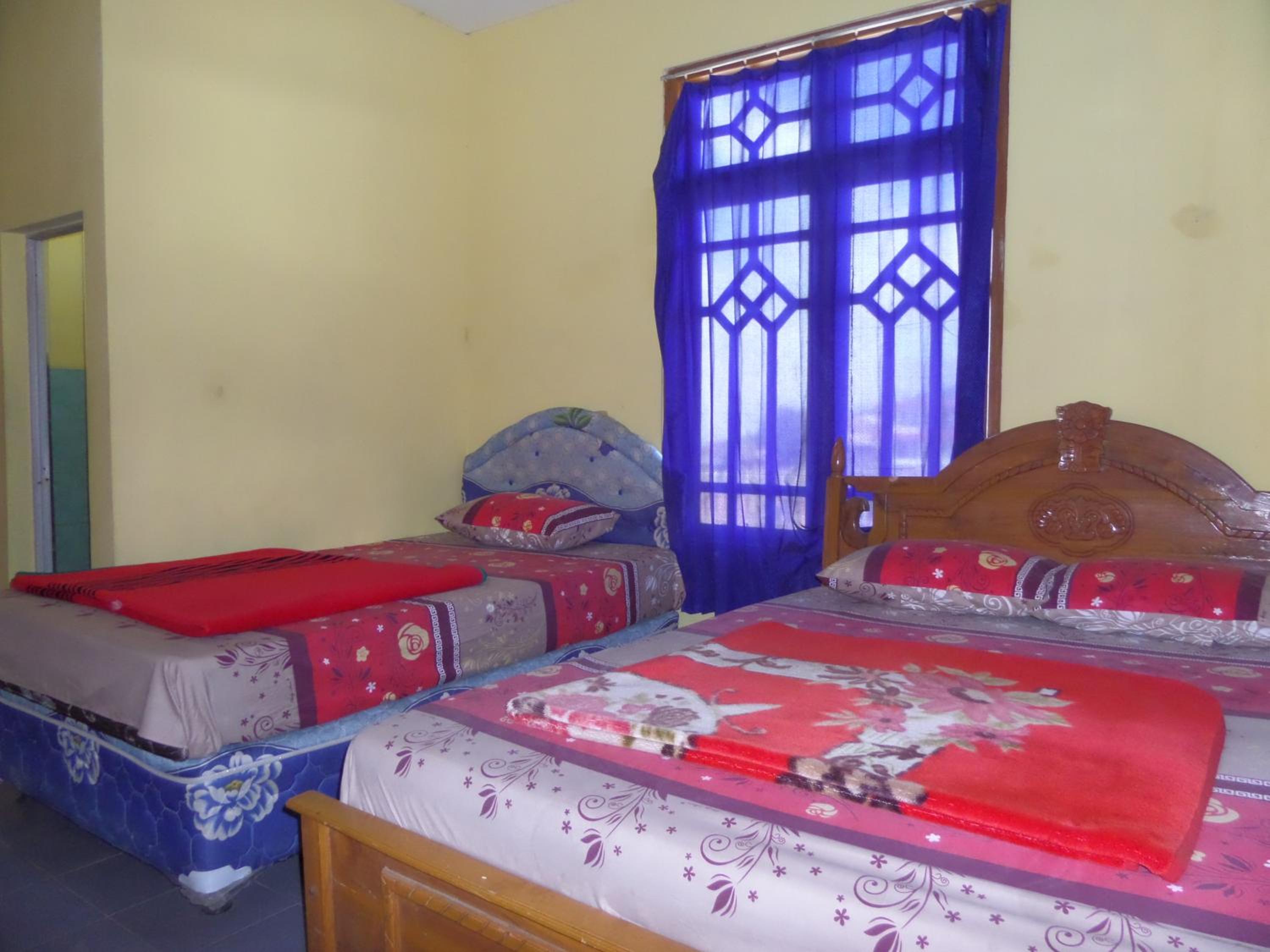 Family Room - Photo 10