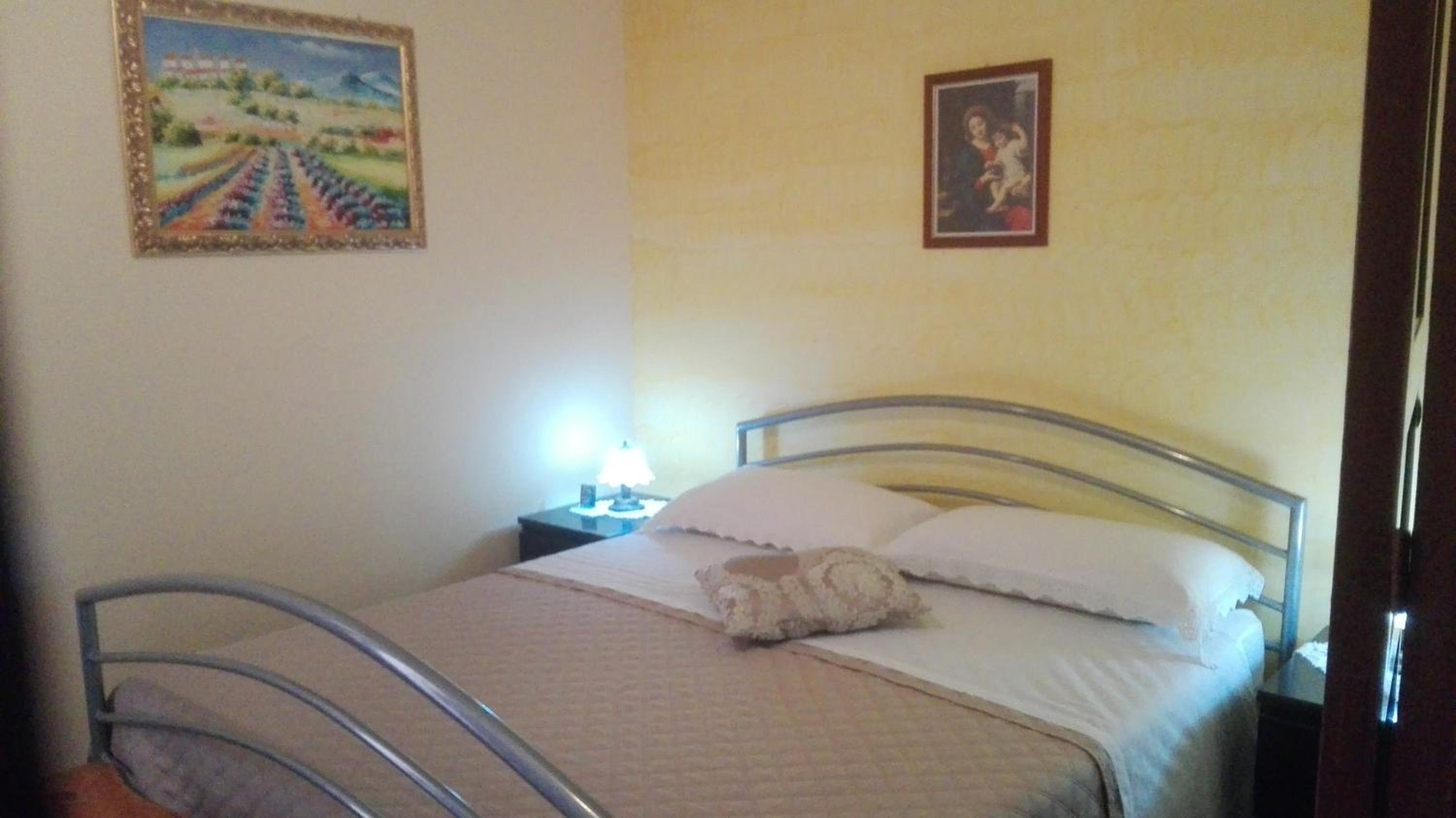 Deluxe King Room photo 2