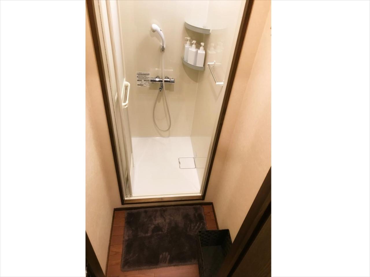 Quadruple Room with Capsule Beds and Shared Bathroom