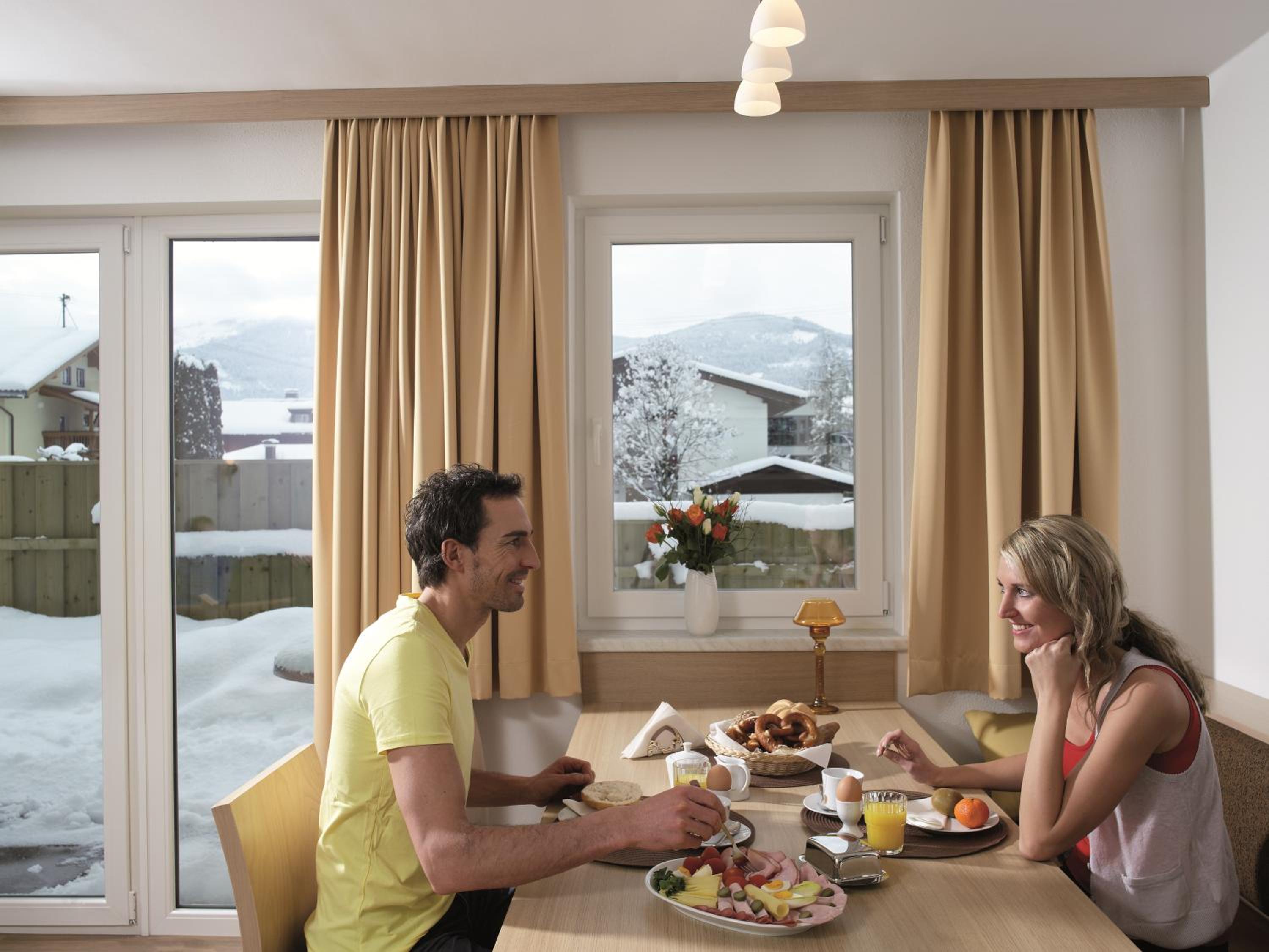 Deluxe Two-Bedroom Apartment with Jacuzzi (4-8 Adults) photo 1
