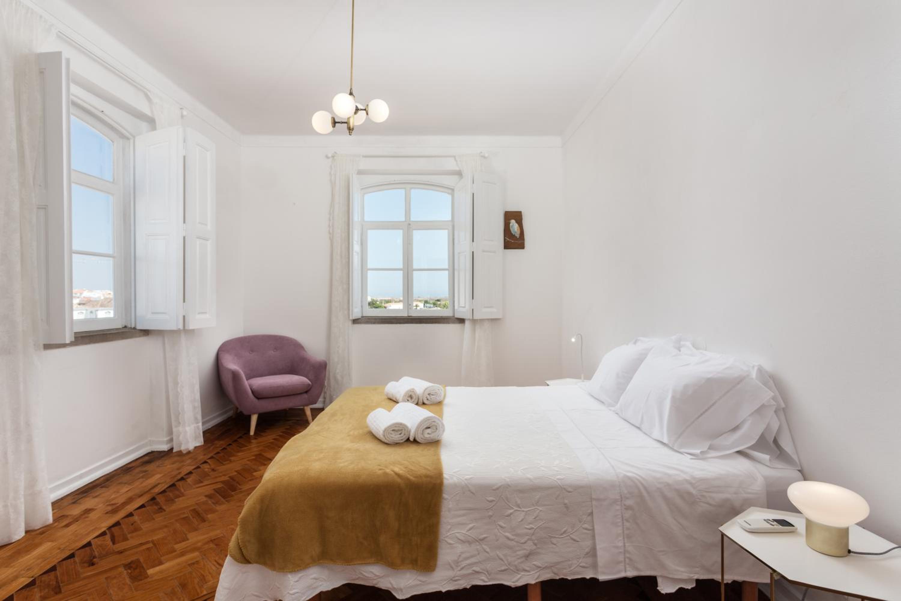 Quarto Duplo ou Twin com Vista para o Rio e Casa de Banho Externa Privada