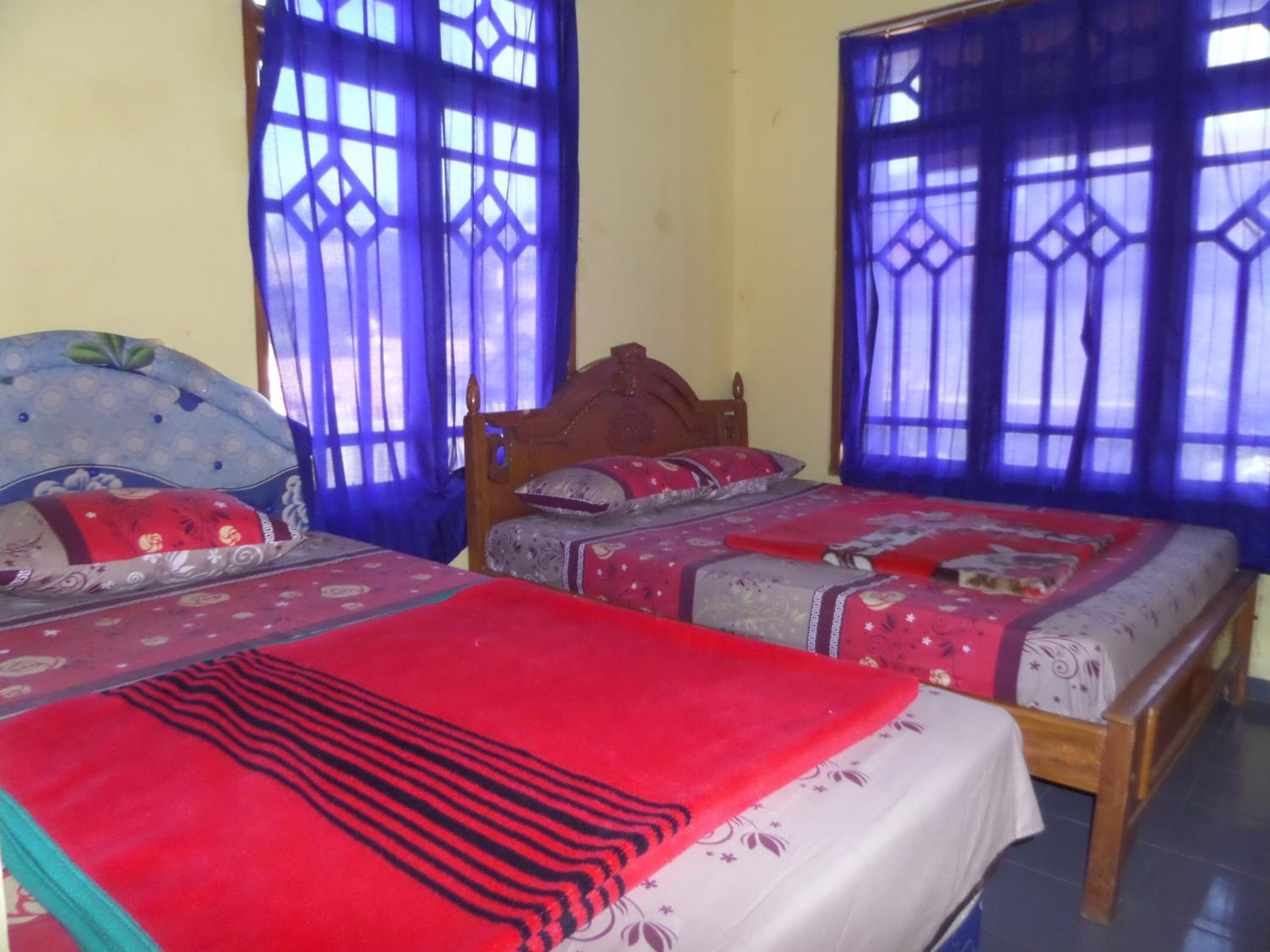 Family Room - Photo 11