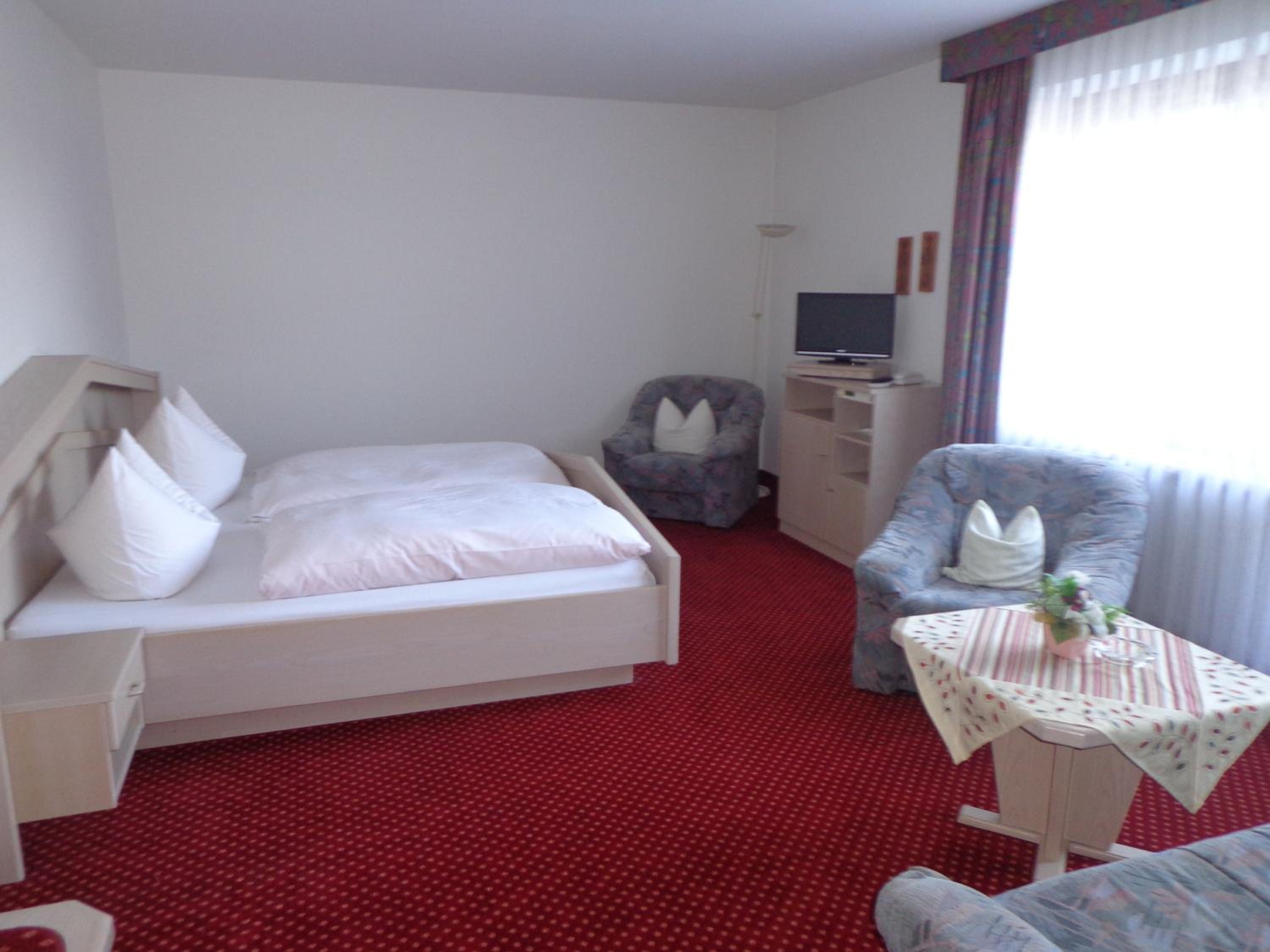 Double Room - Photo 2