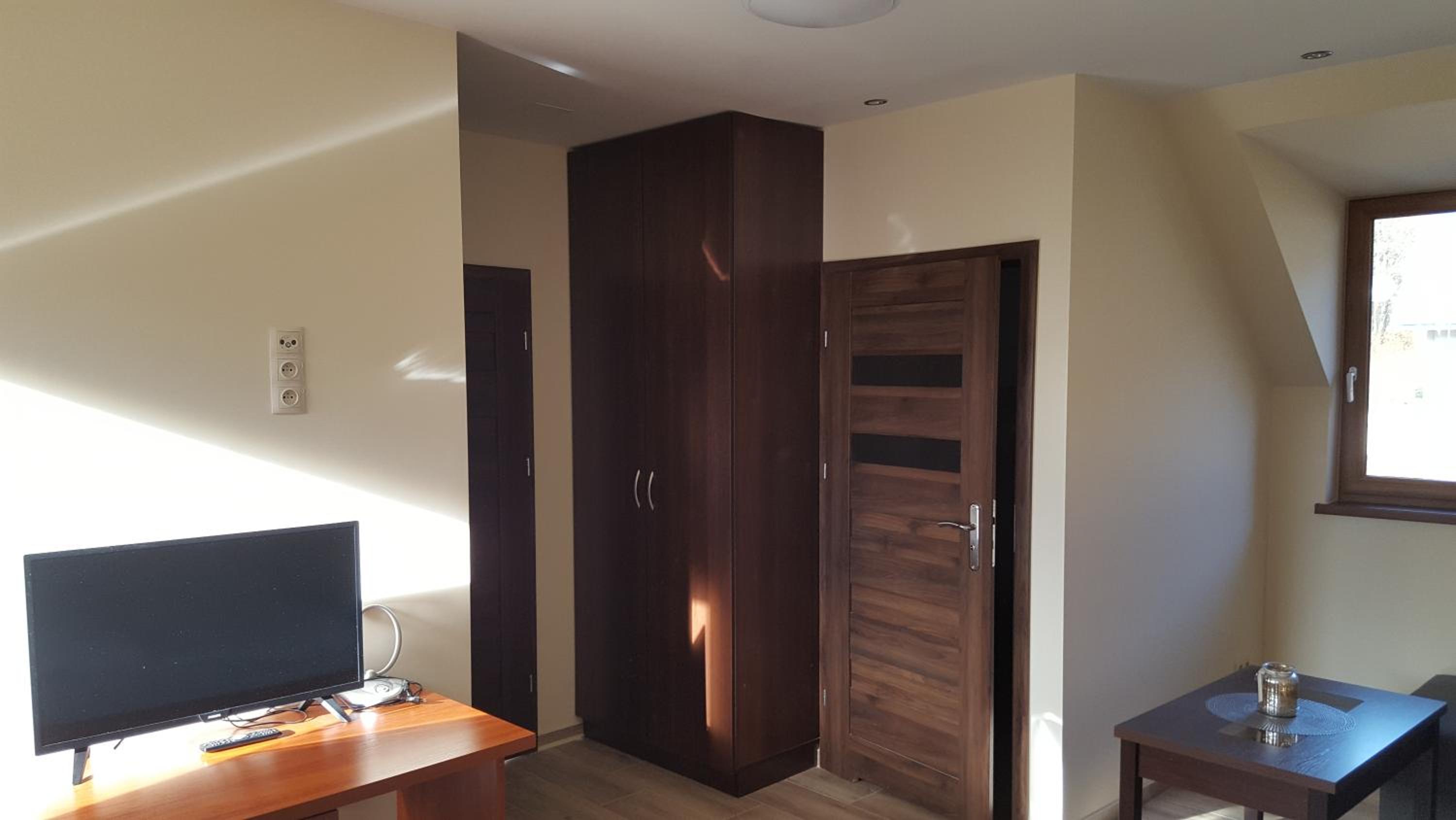 Family Room - Photo 14