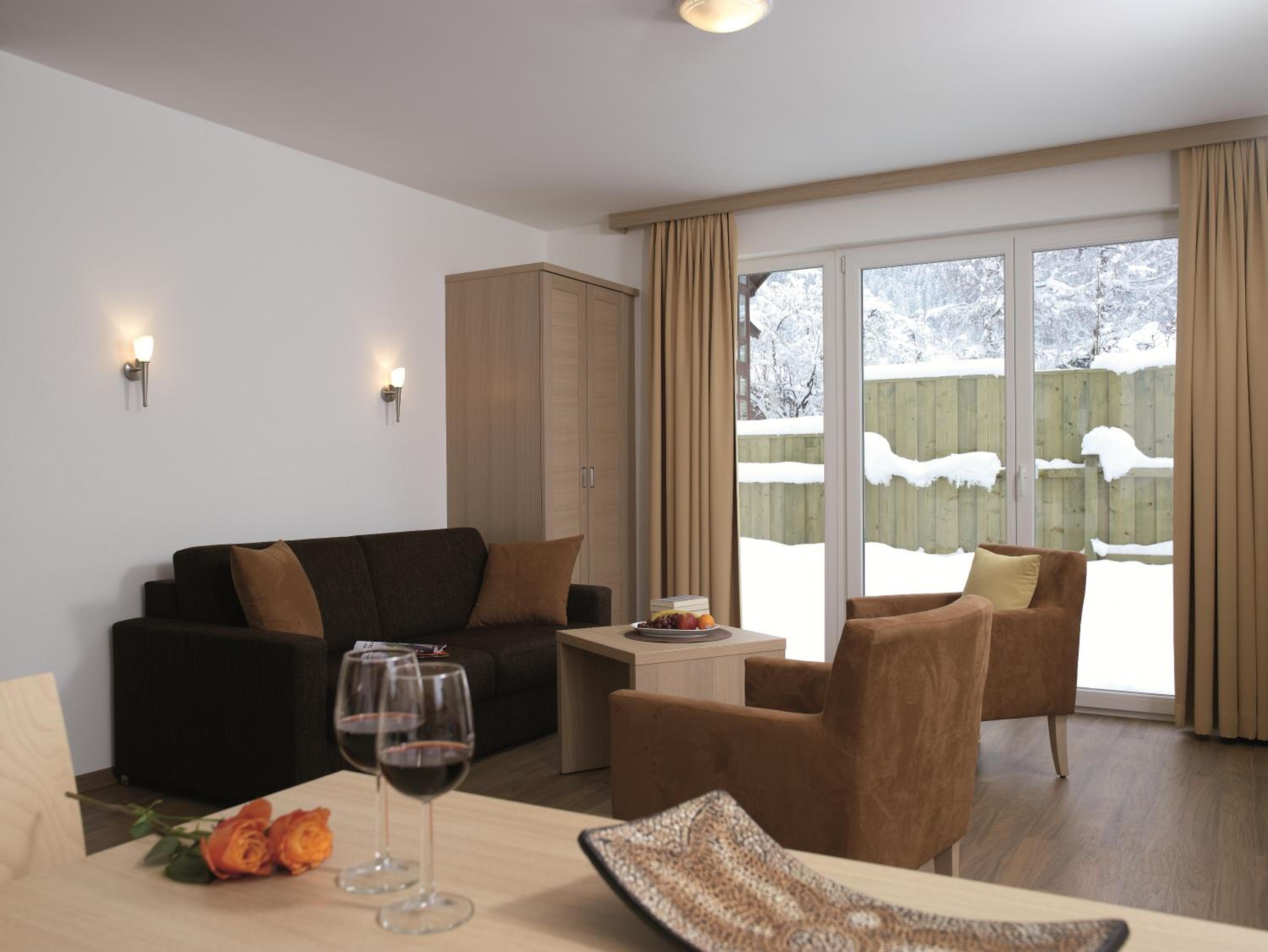 Two-Bedroom Apartment (4-8 Adults) photo 1