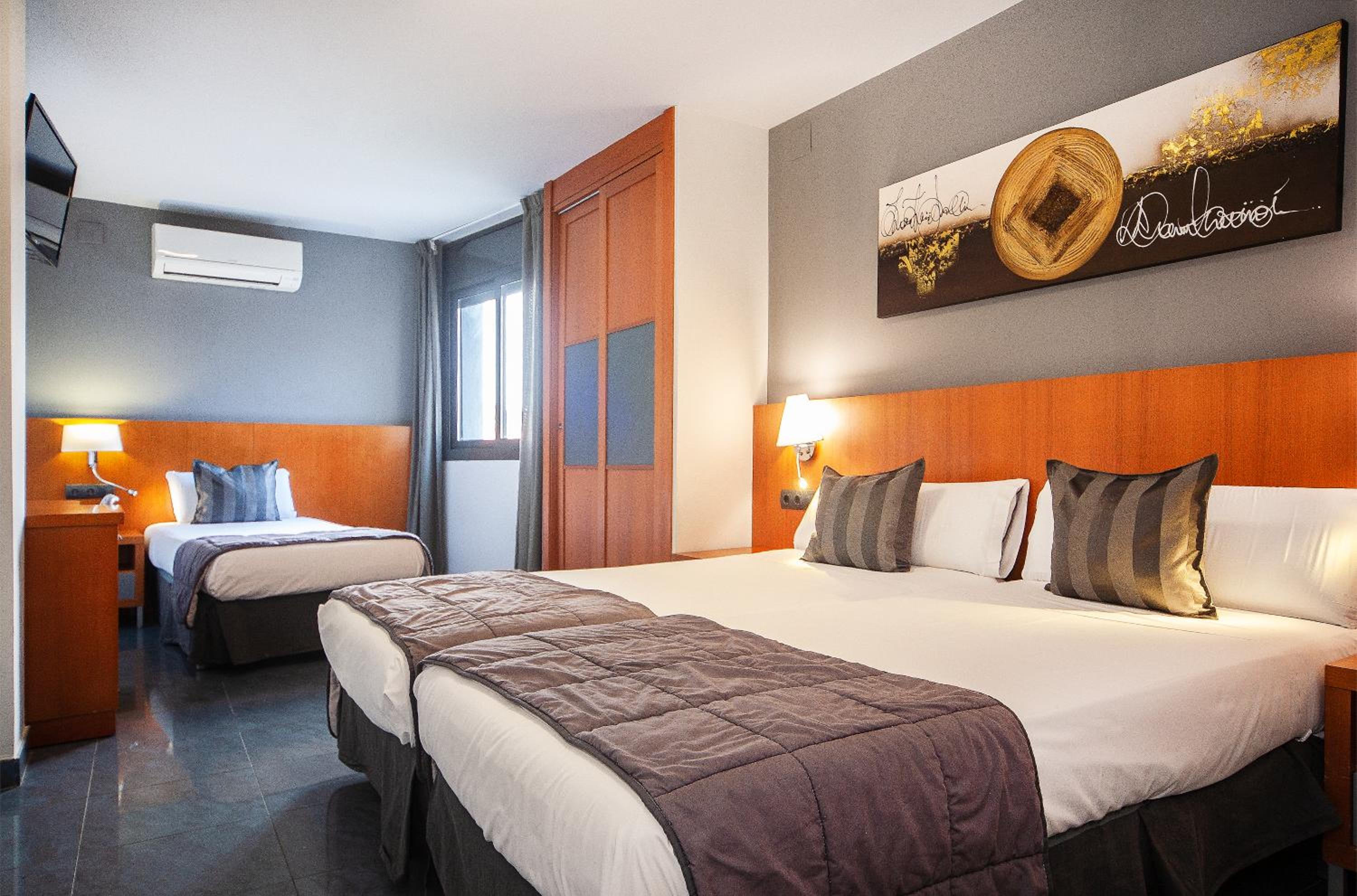 Basic Triple Room
