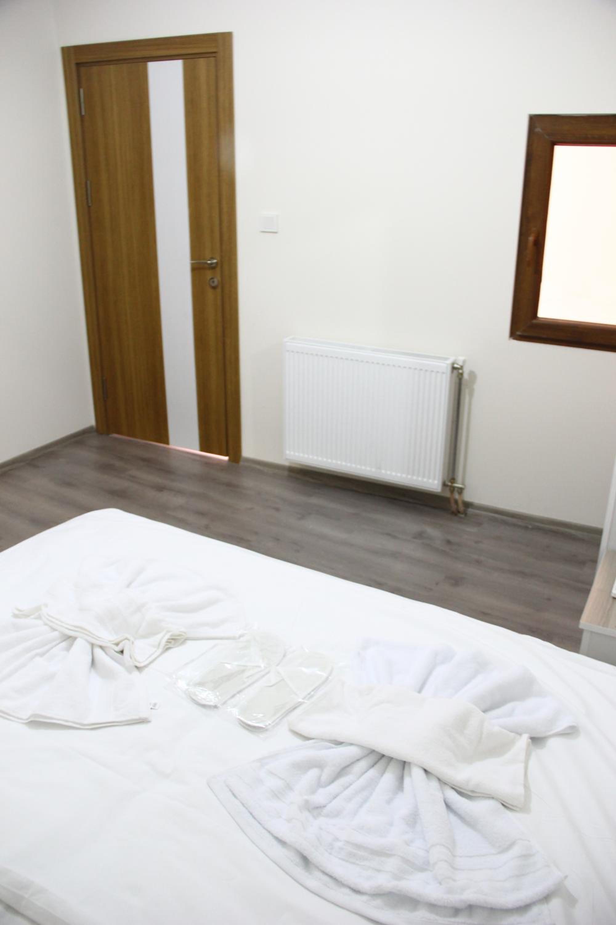 Basic Triple Room photo 1