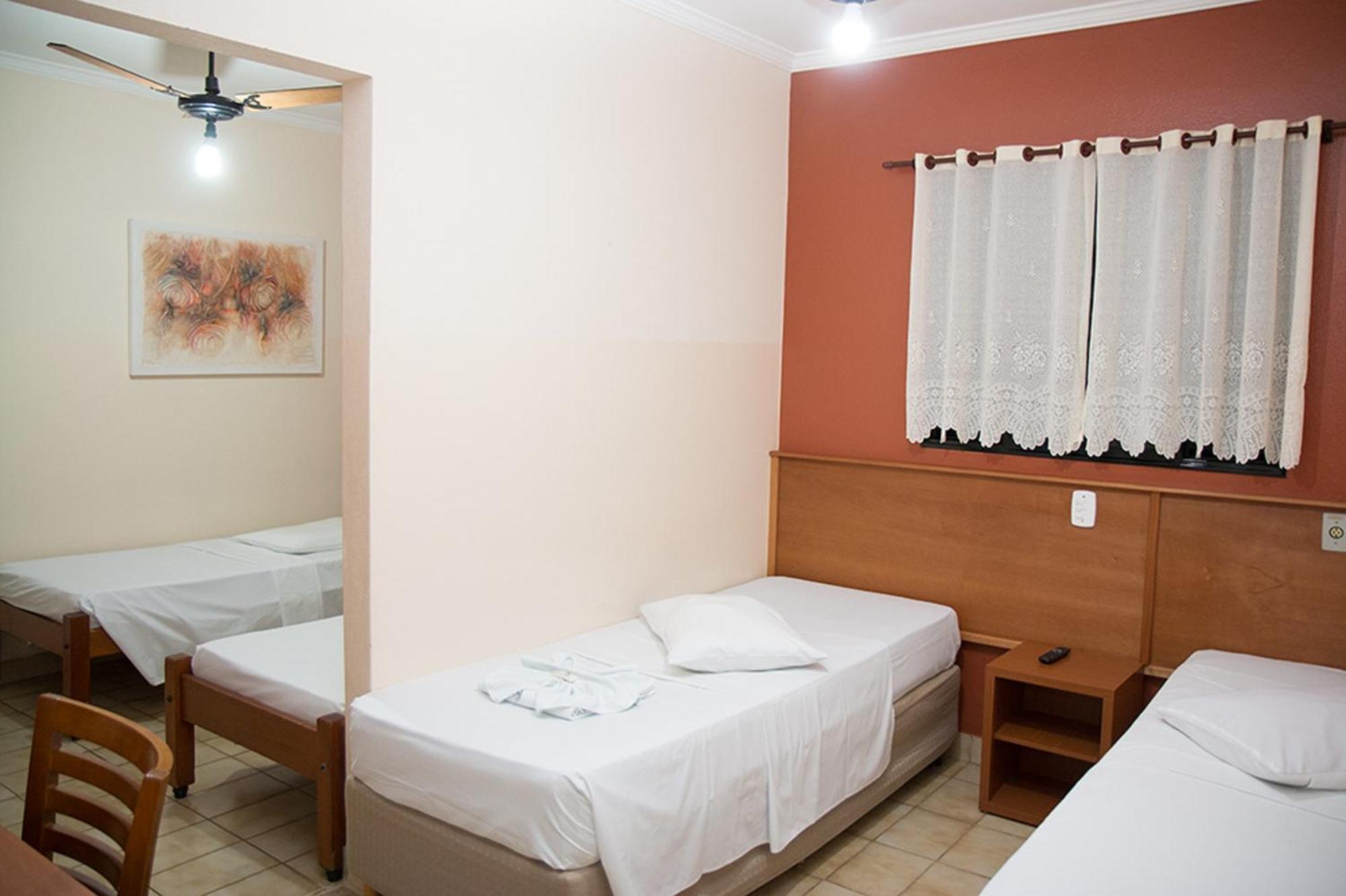 Standard Quadruple Room - Photo 7