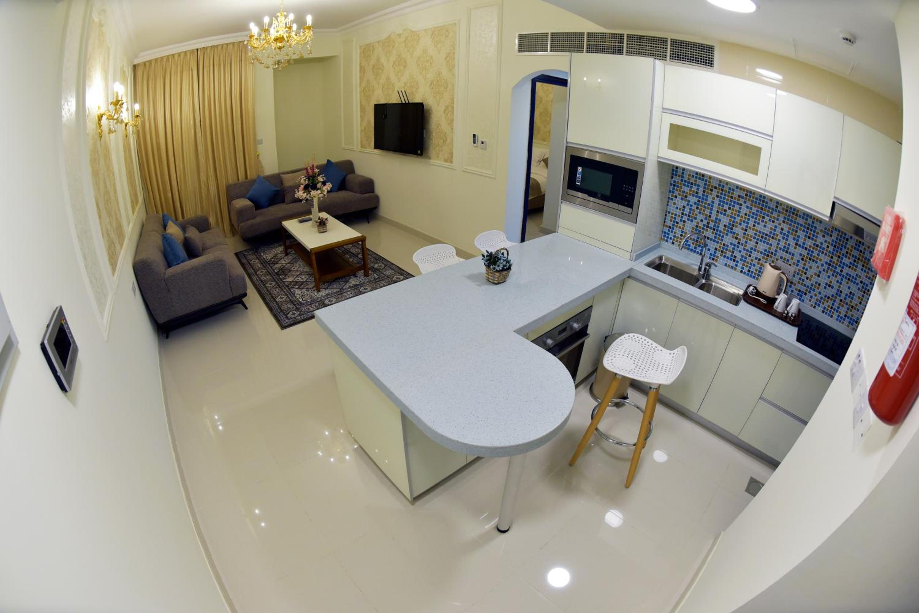 One-Bedroom Suite photo 3