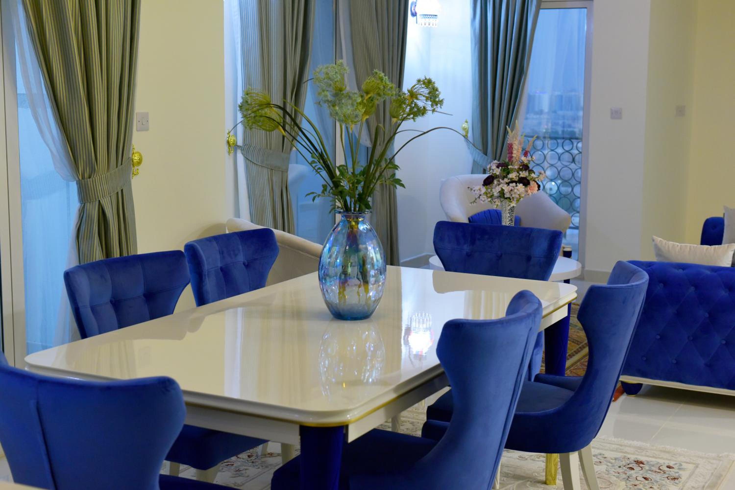 Three-Bedroom Suite photo 1