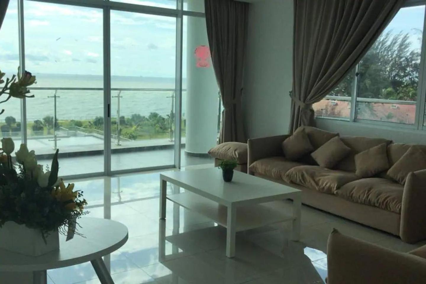 Apartment with Sea View - Photo 16