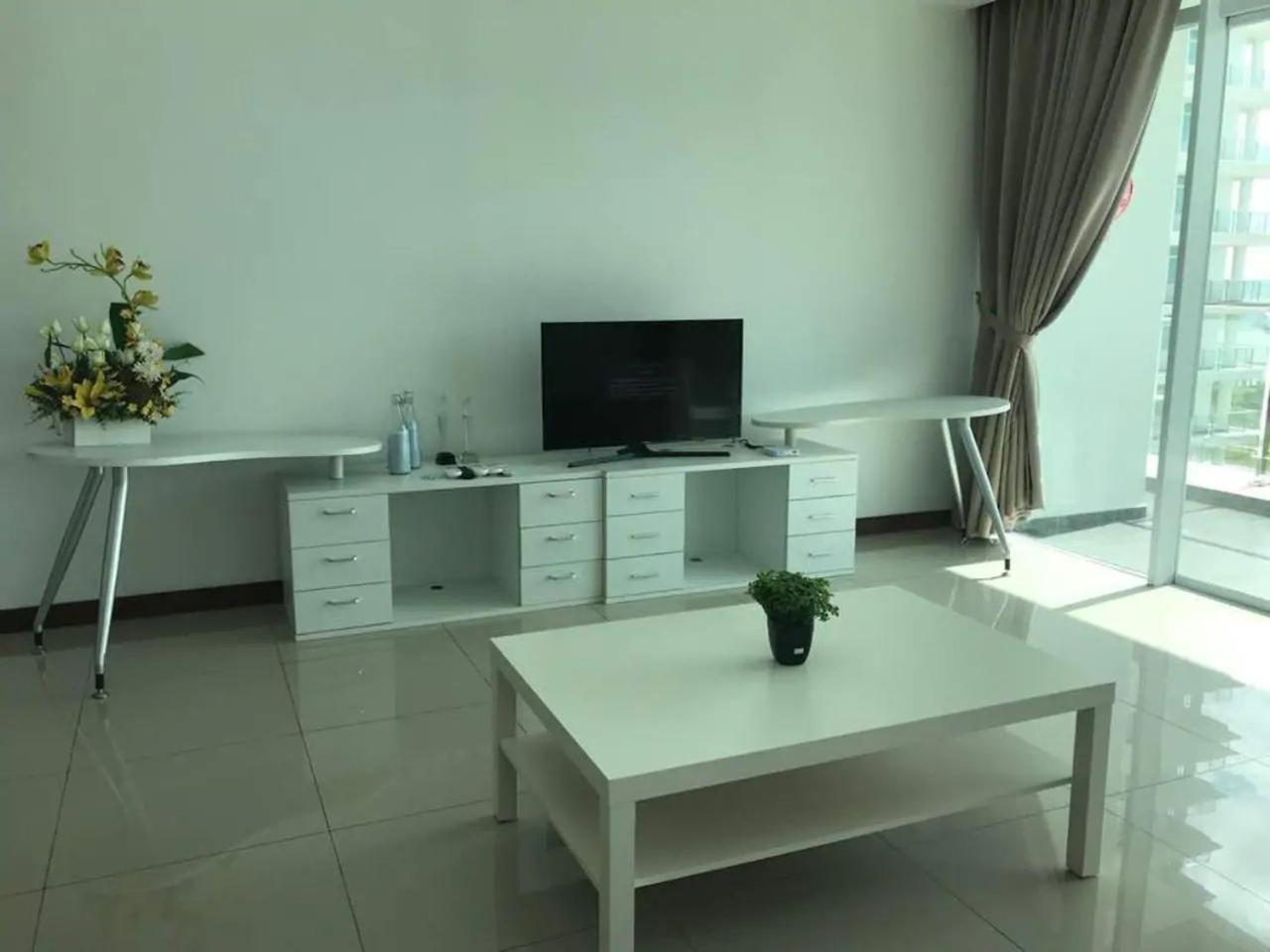 Apartment with Sea View - Photo 15