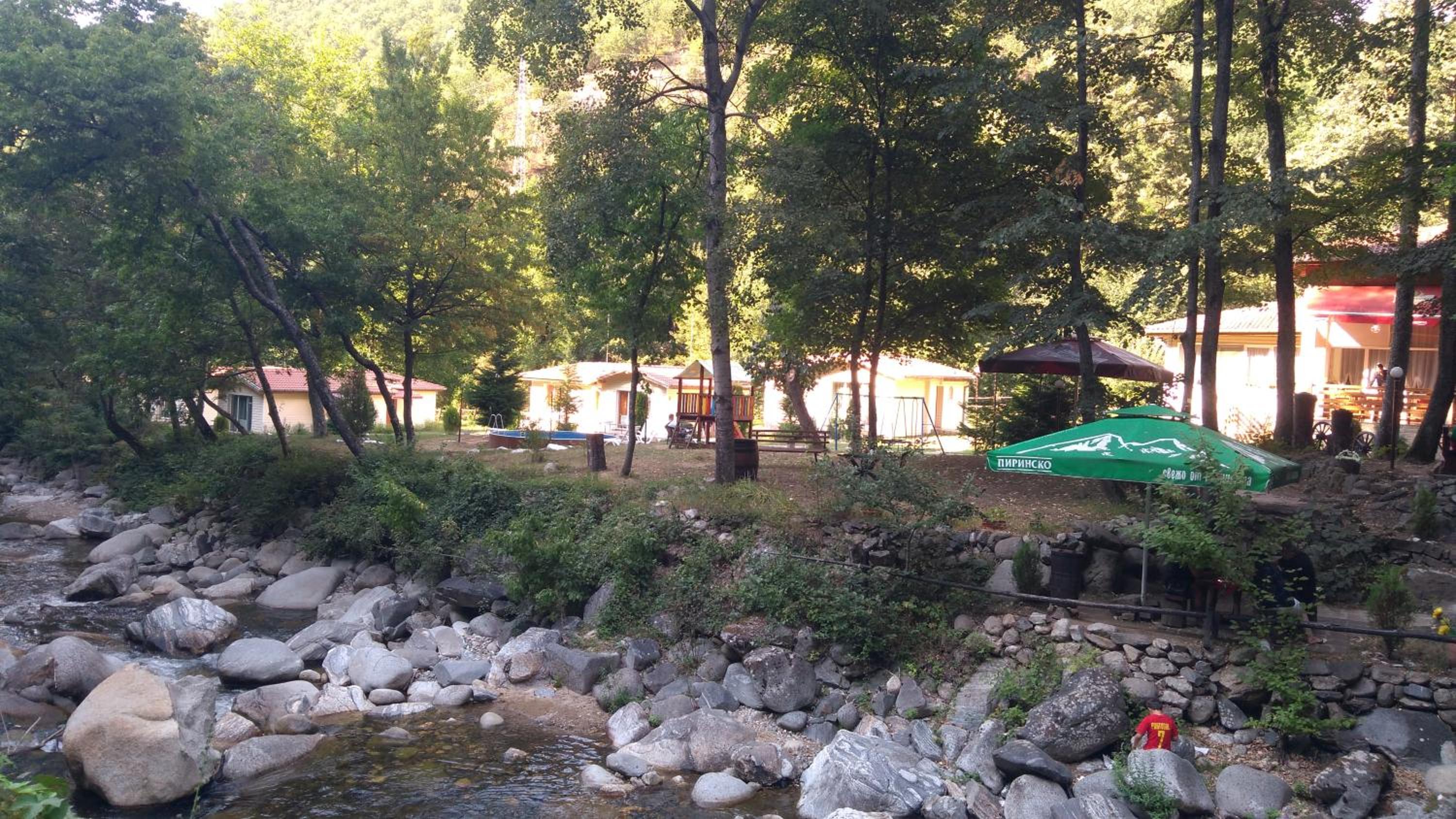 Triple Room with River View - Photo 4