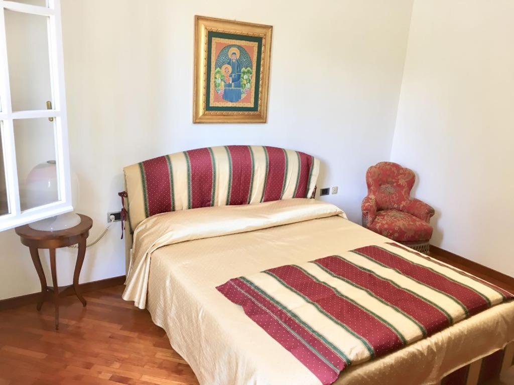 King Room with Spa Bath photo 2