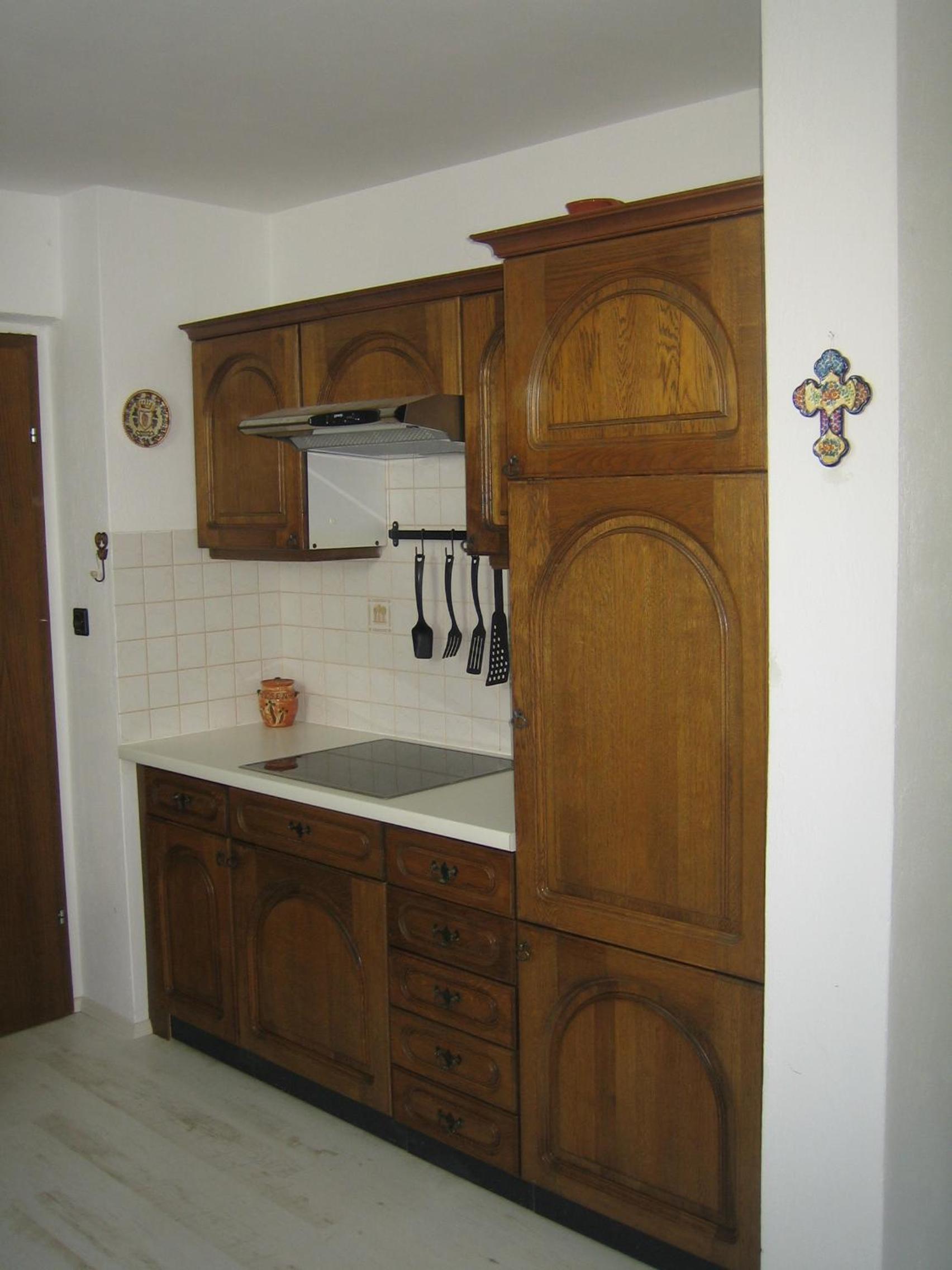 Three-Bedroom Apartment with Balcony and Mountain View - Photo 62