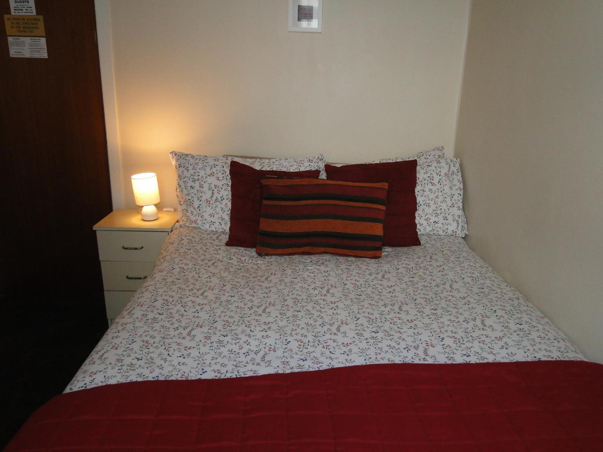 Small Double Room - Photo 4