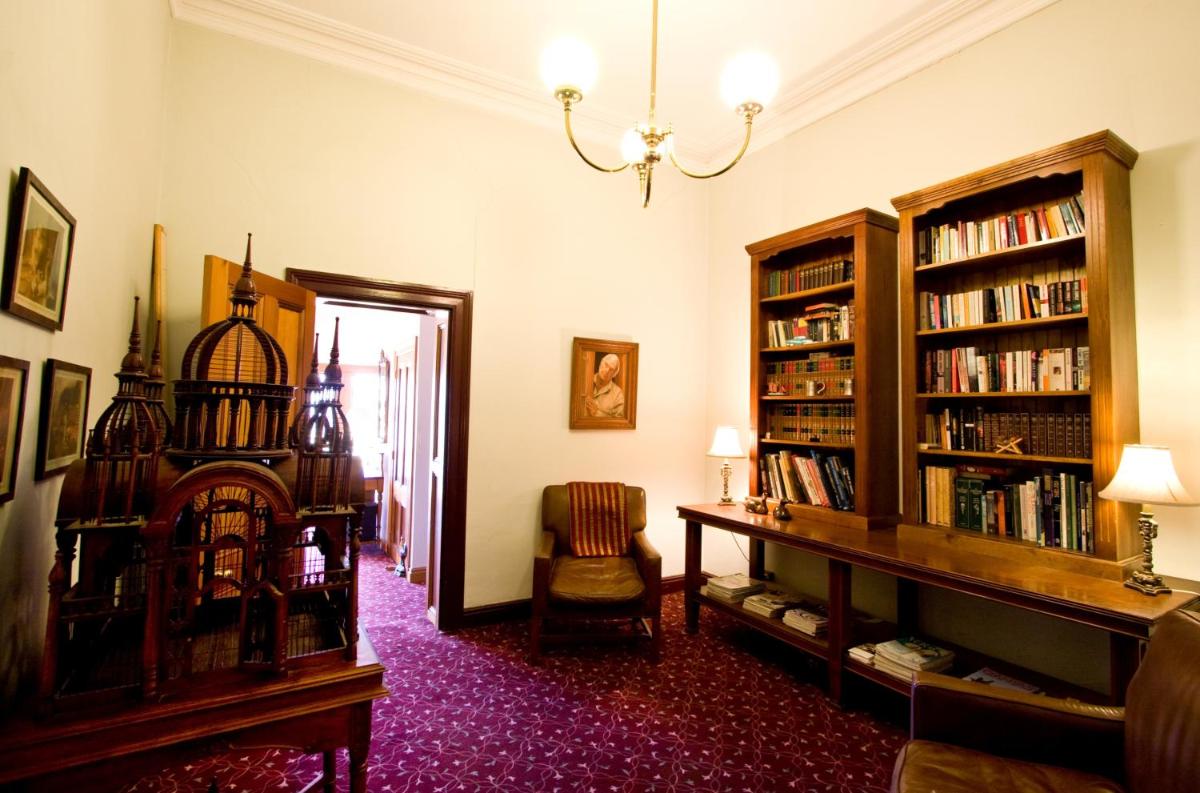 Fearon Queen Room with Private Bathroom photo 2