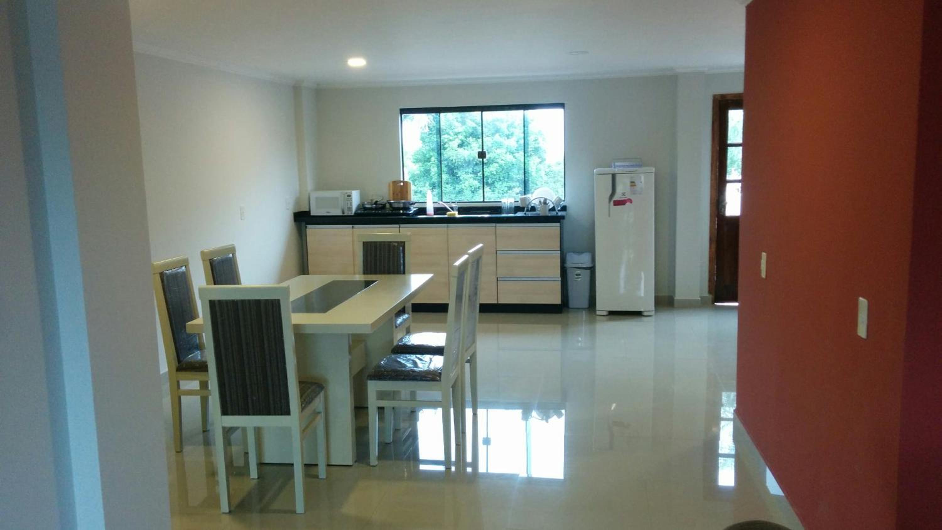 Three-Bedroom Apartment with Balcony photo 1