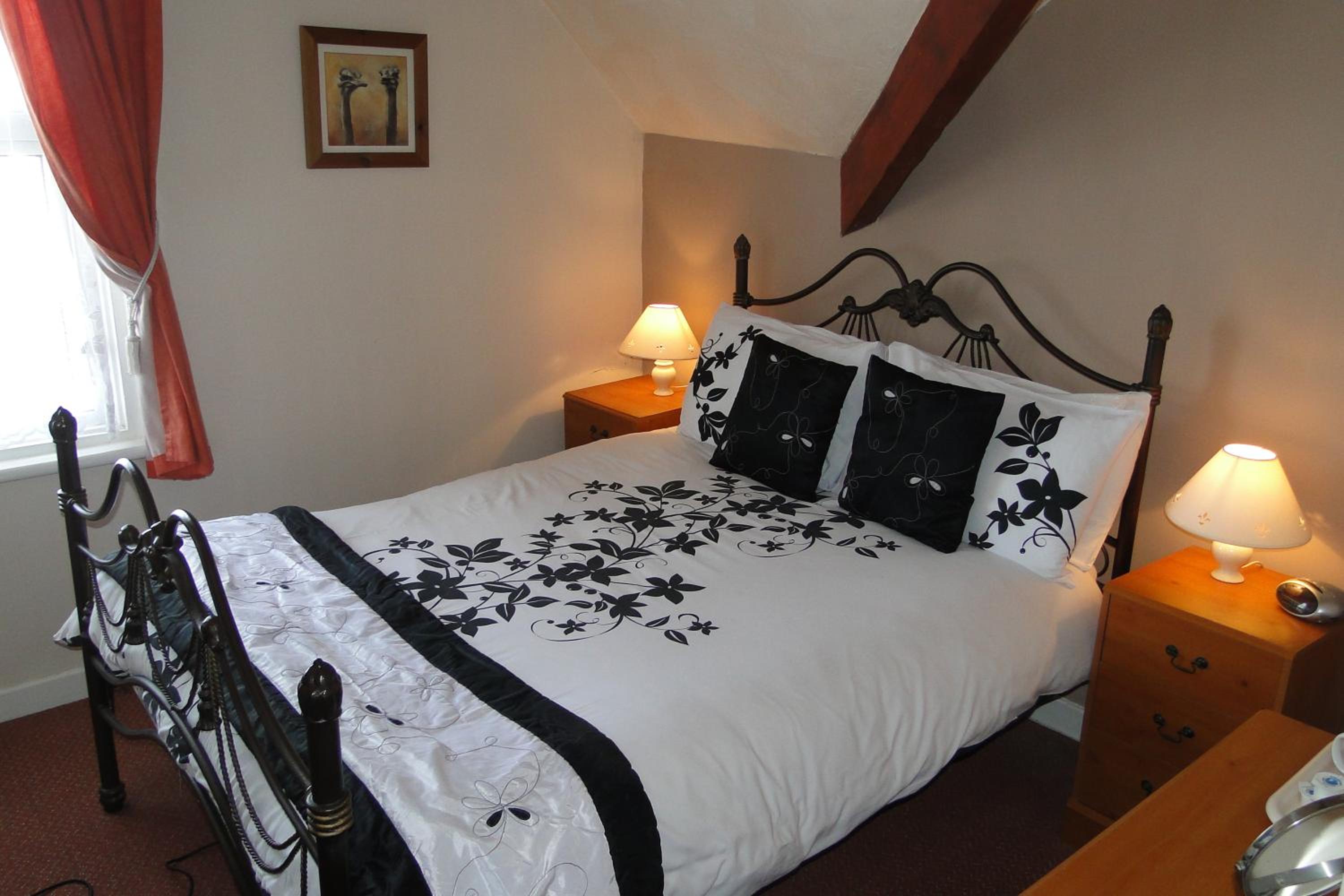 Double Room - Photo 4