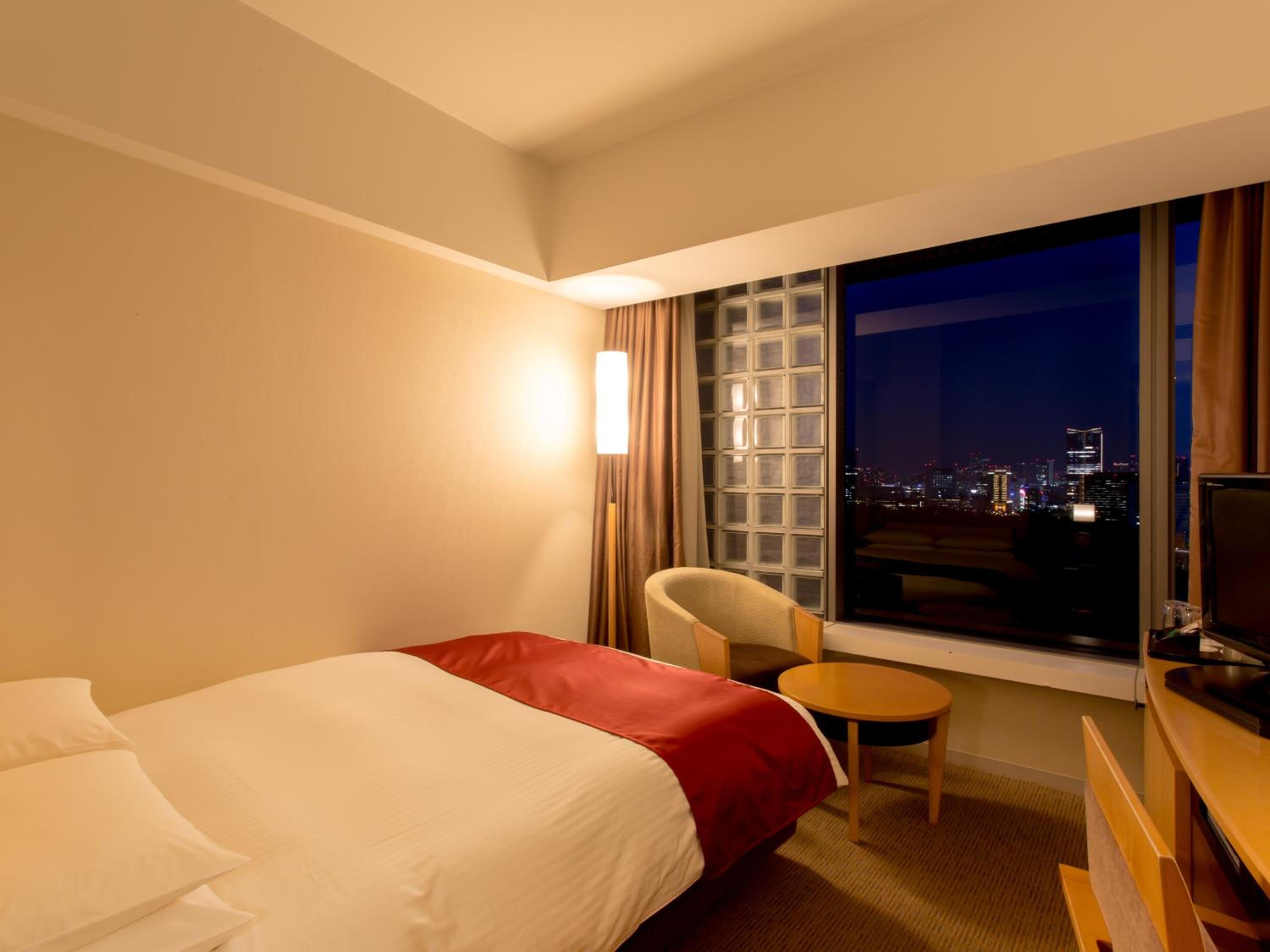 Semi-Double Room - Non-Smoking