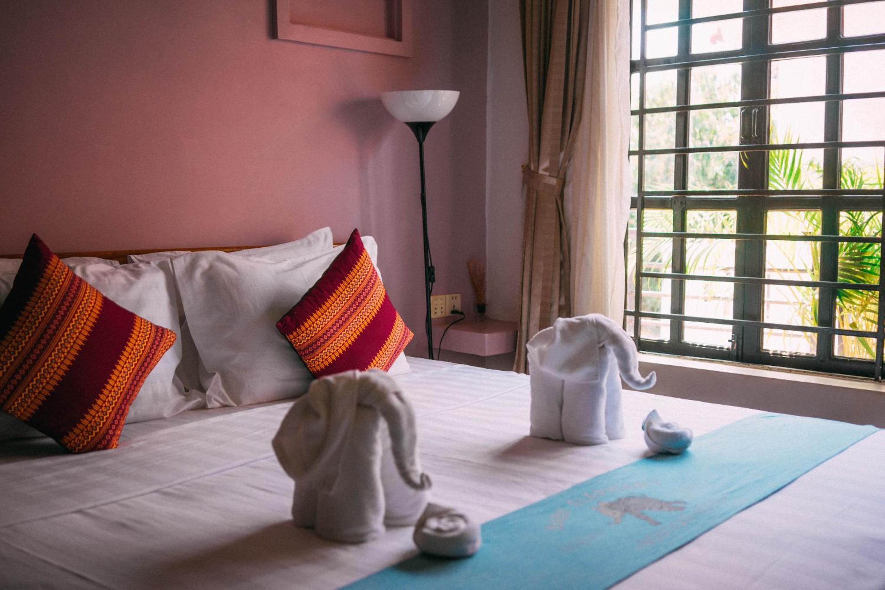 Classic Double Room - Photo 13