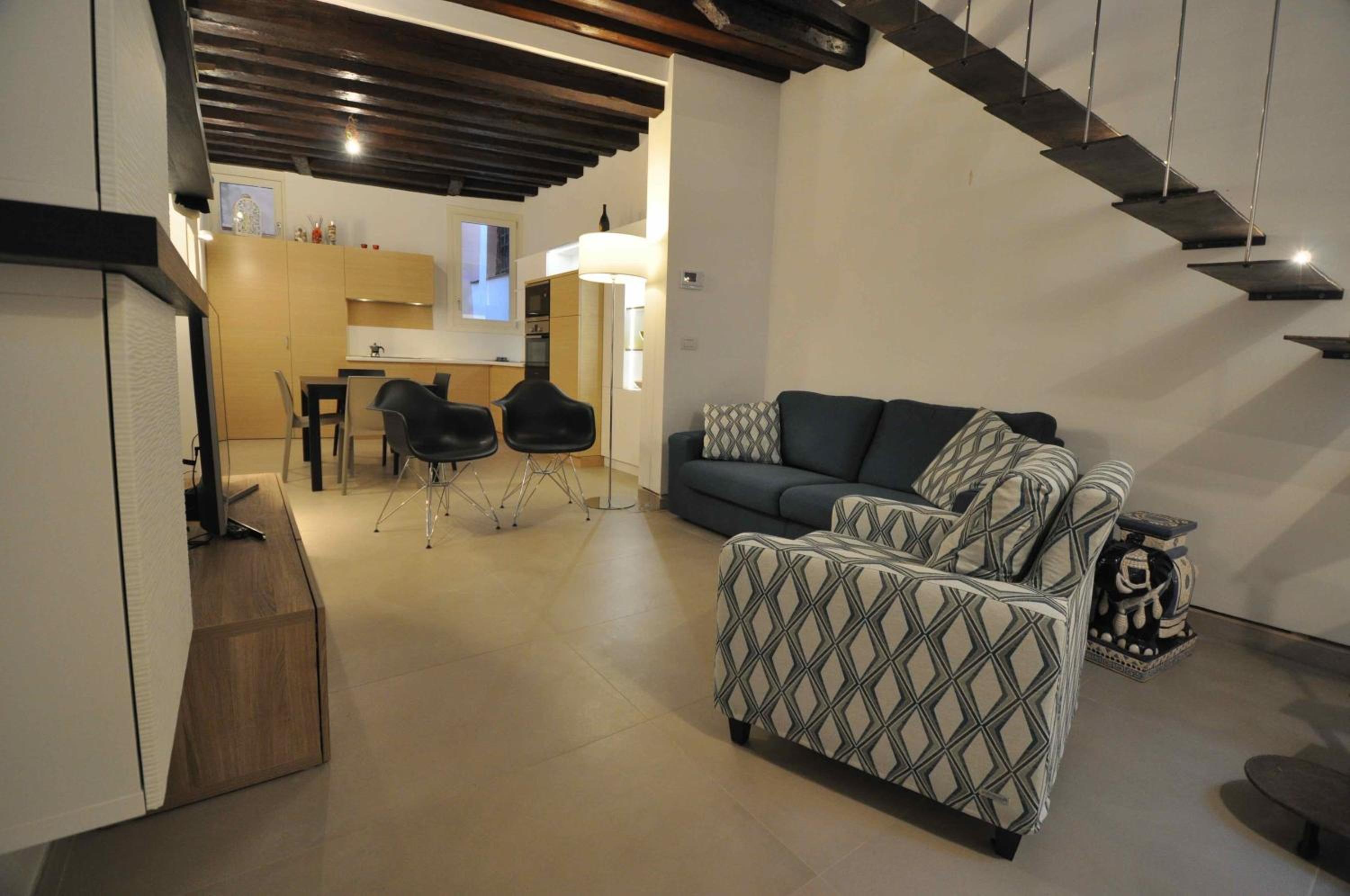 Apartment photo 1
