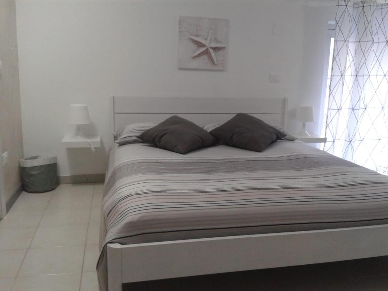 Quadruple Room with Private Bathroom - Photo 3