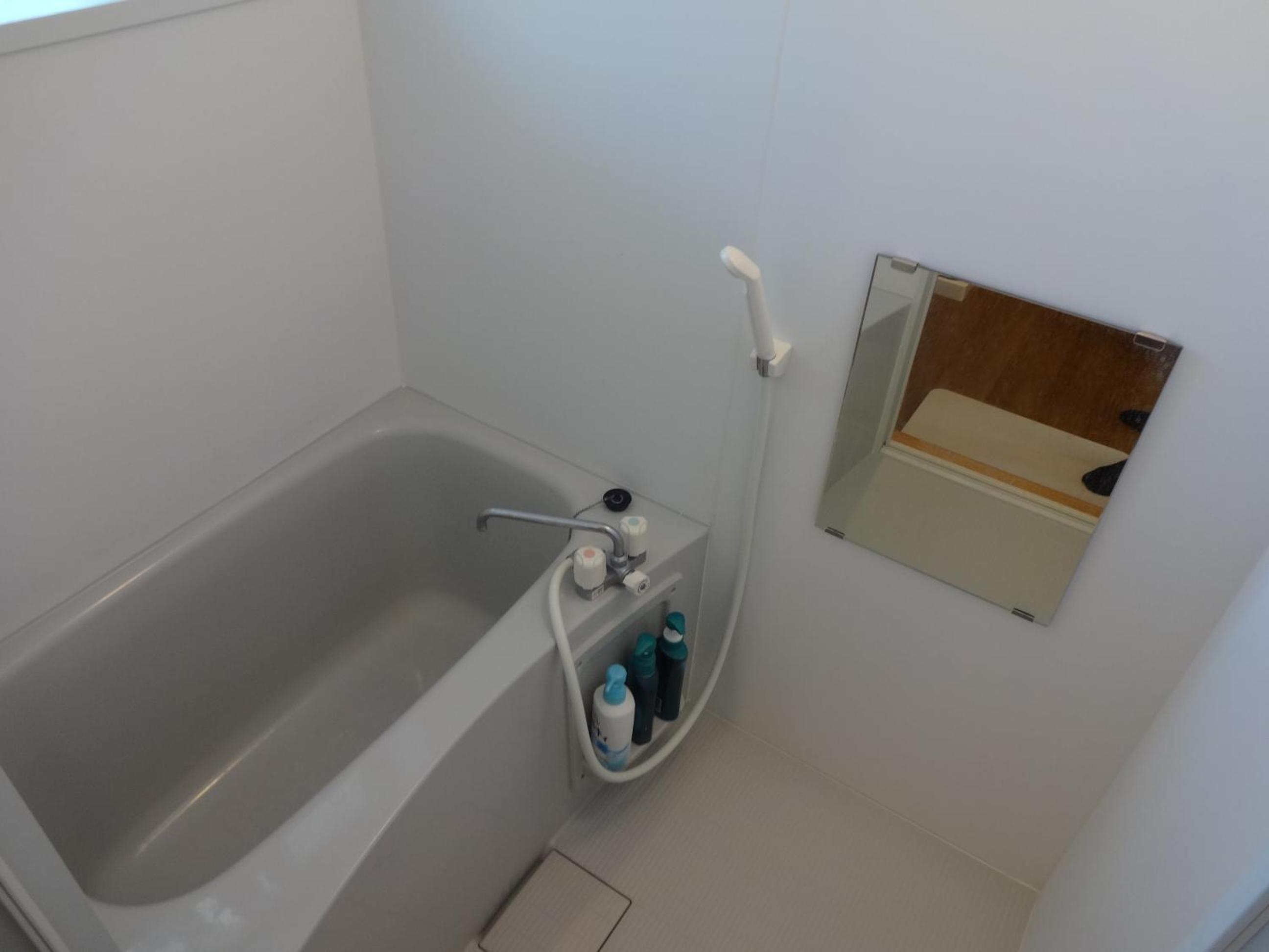 One-Bedroom Apartment - Photo 31