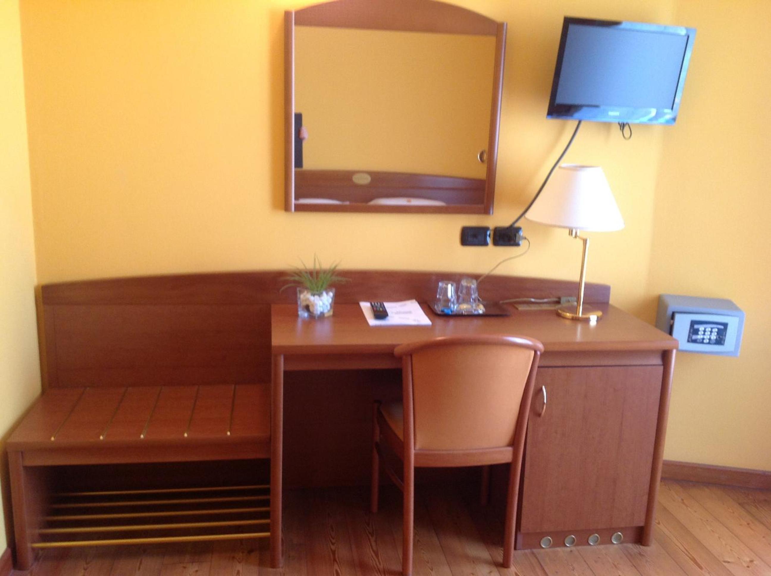 Superior Twin Room - Photo 5