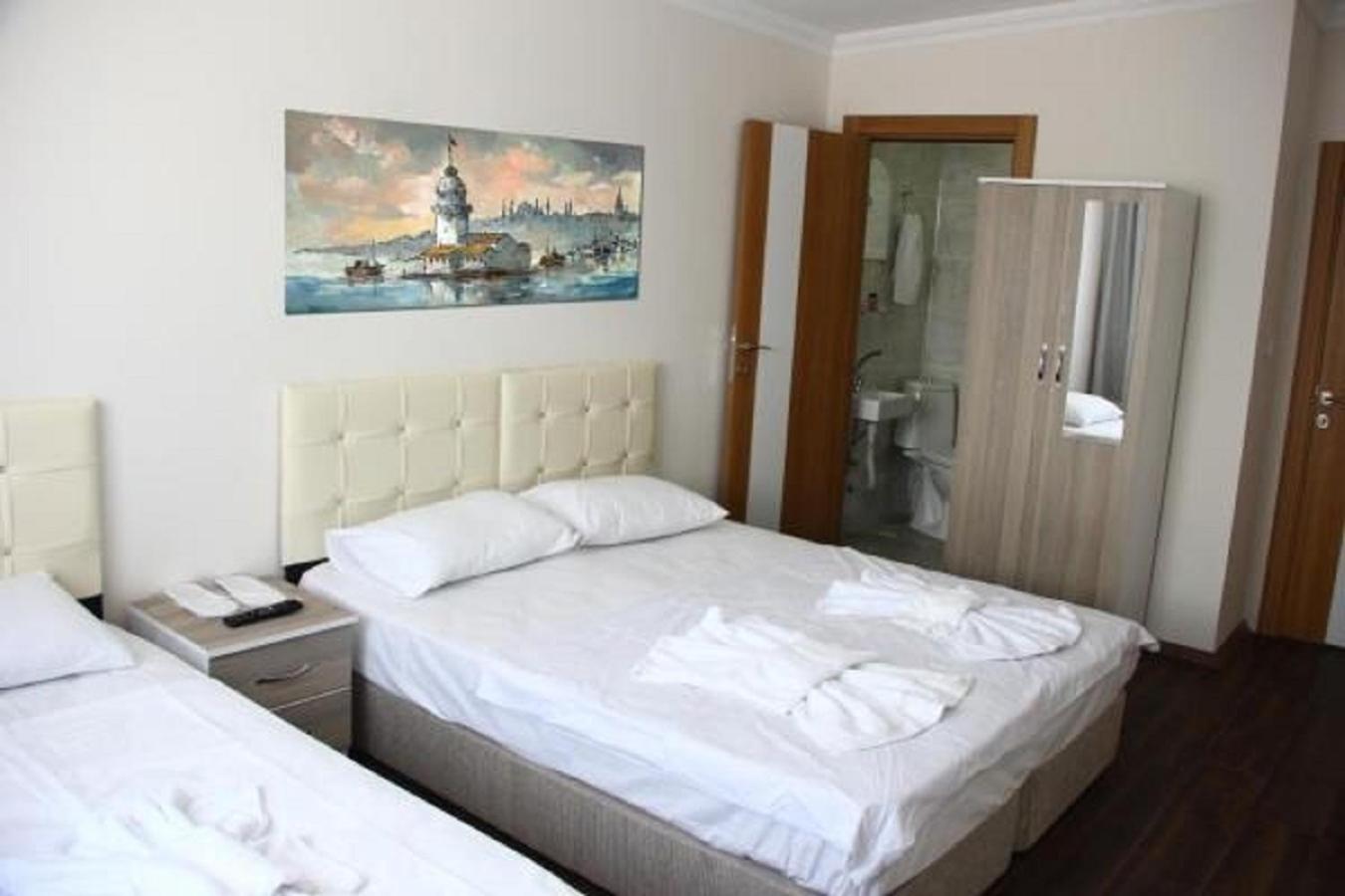 Basic Triple Room photo 2