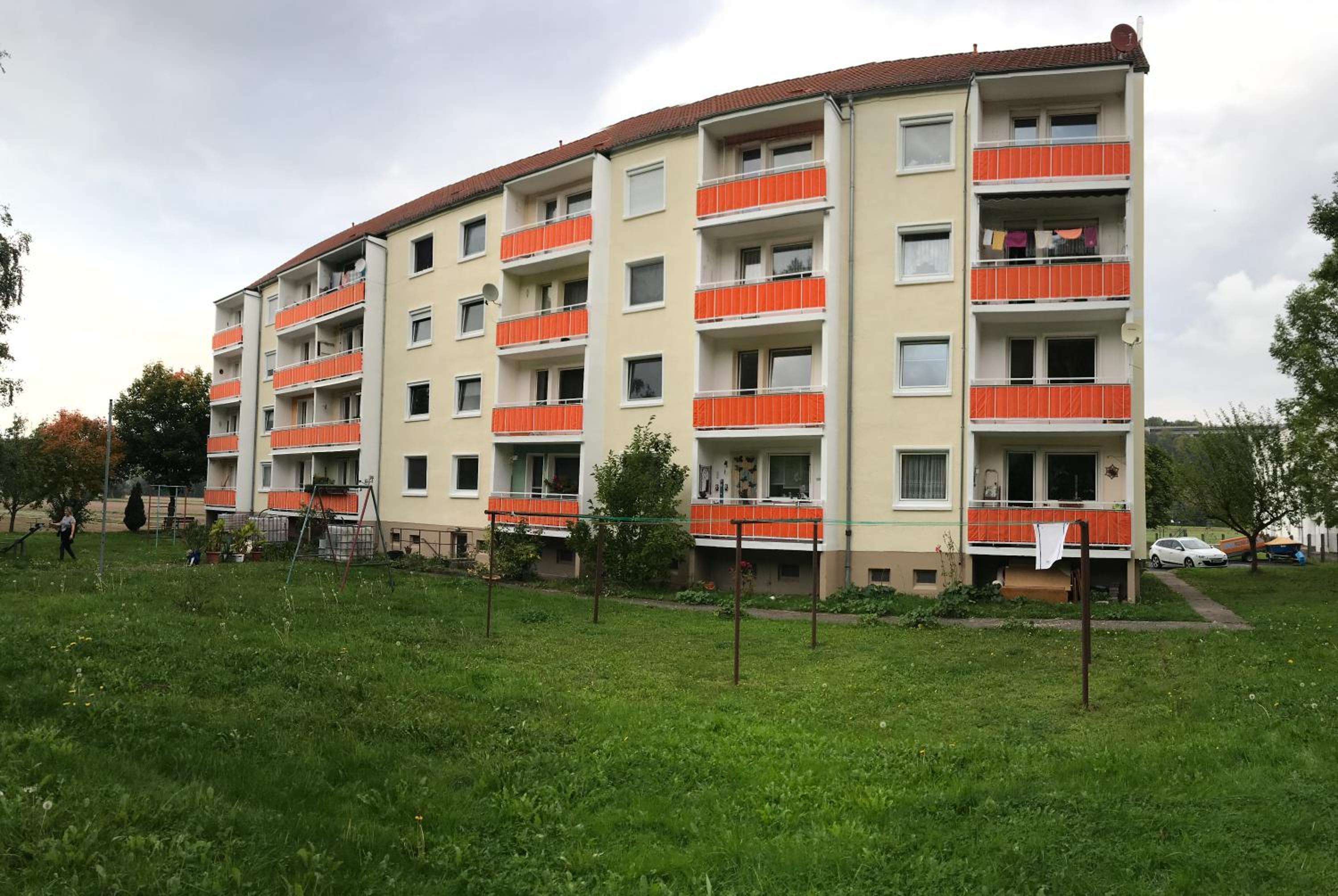 Apartment with Balcony photo 3