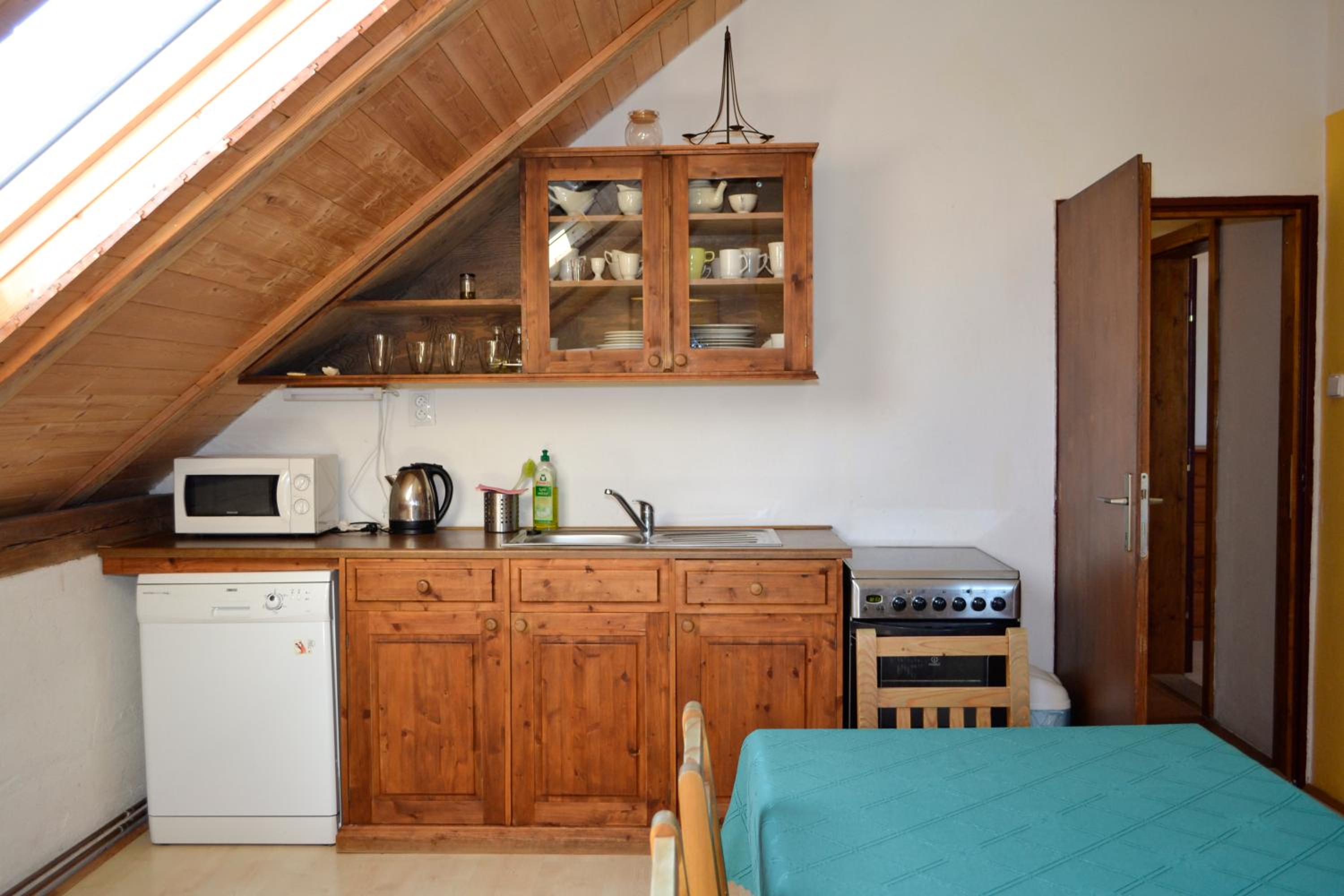 Two-Bedroom Apartment - Attic photo 3