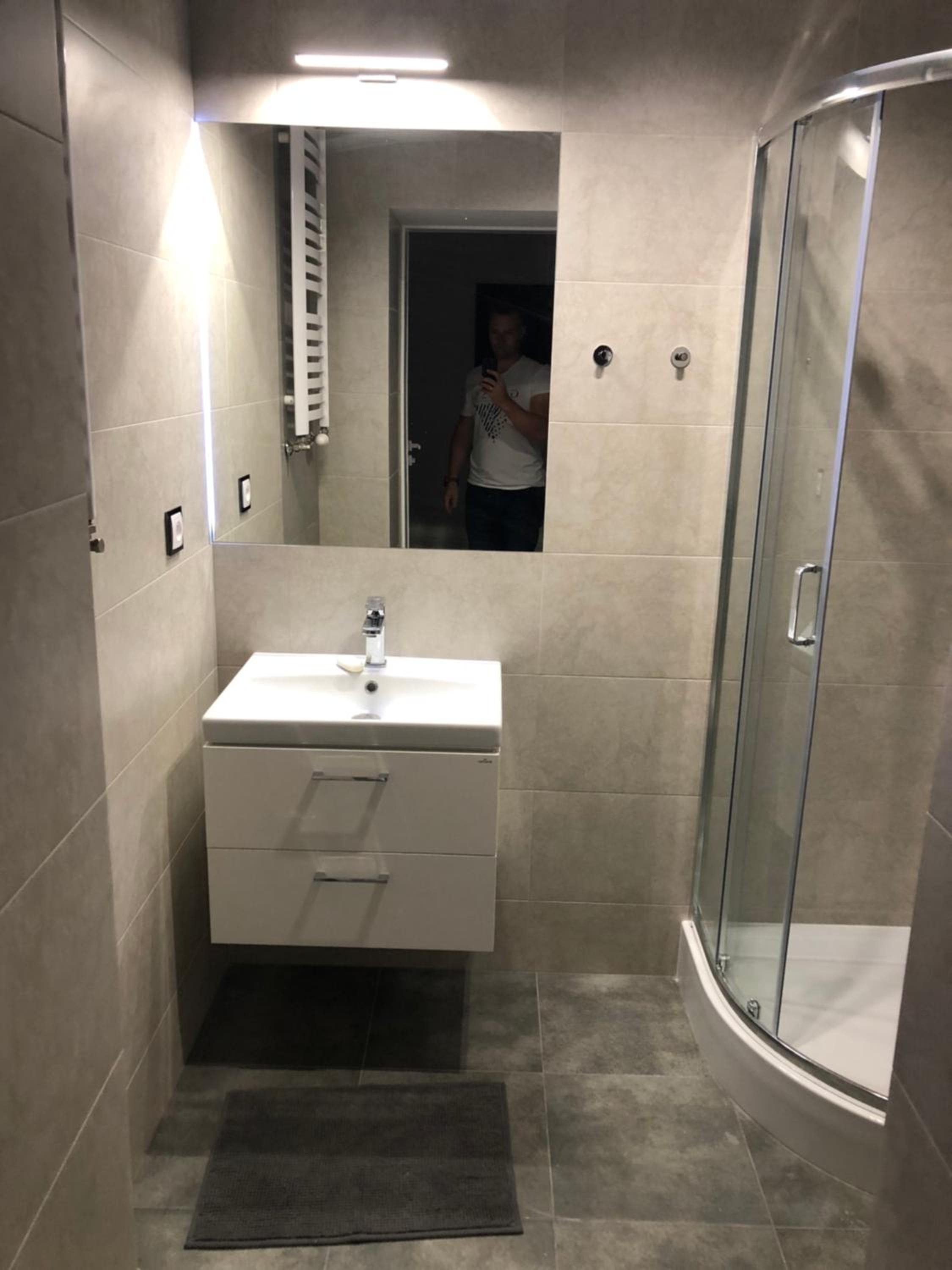 Large Twin Room - Photo 2