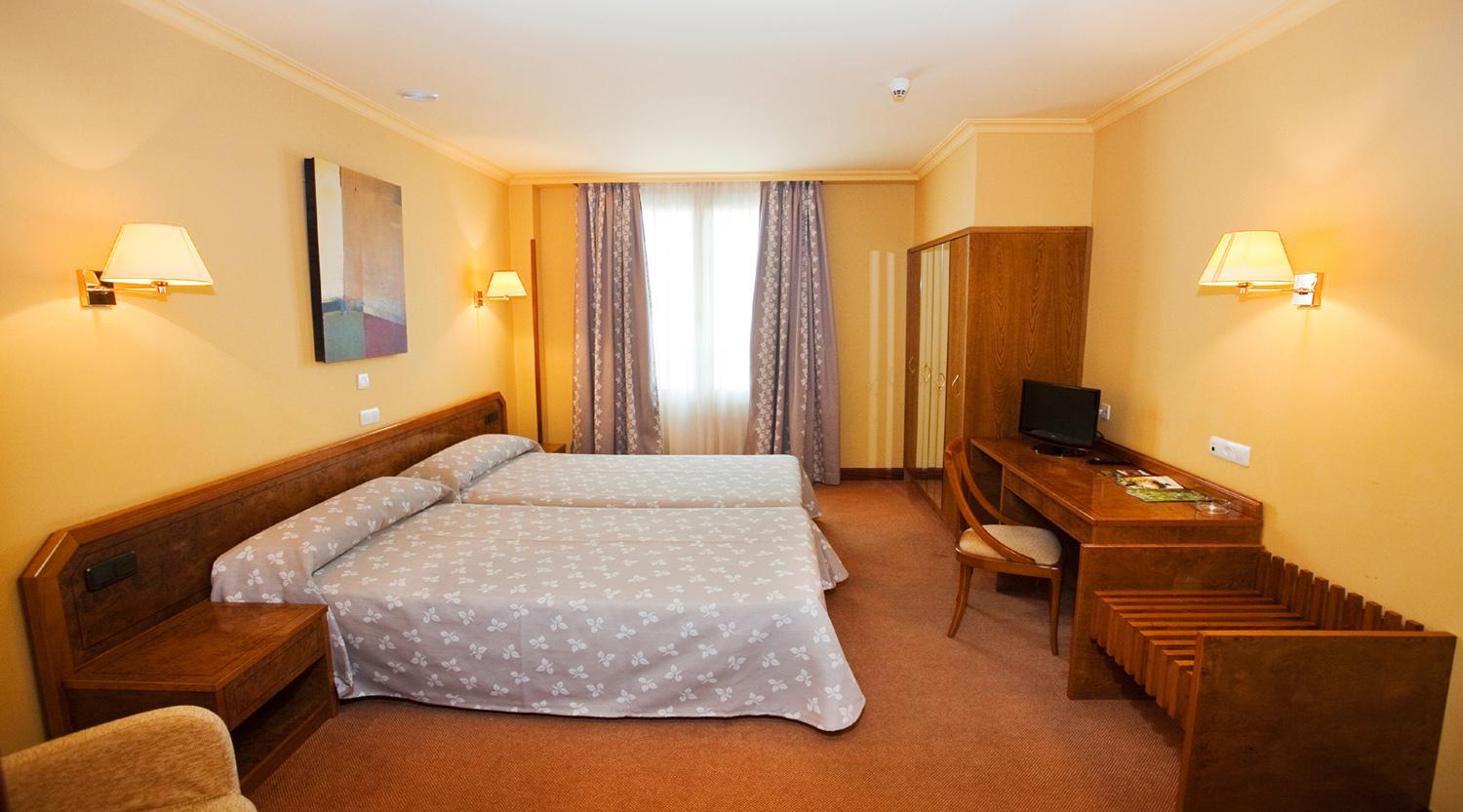 Superior Double or Twin Room photo 2