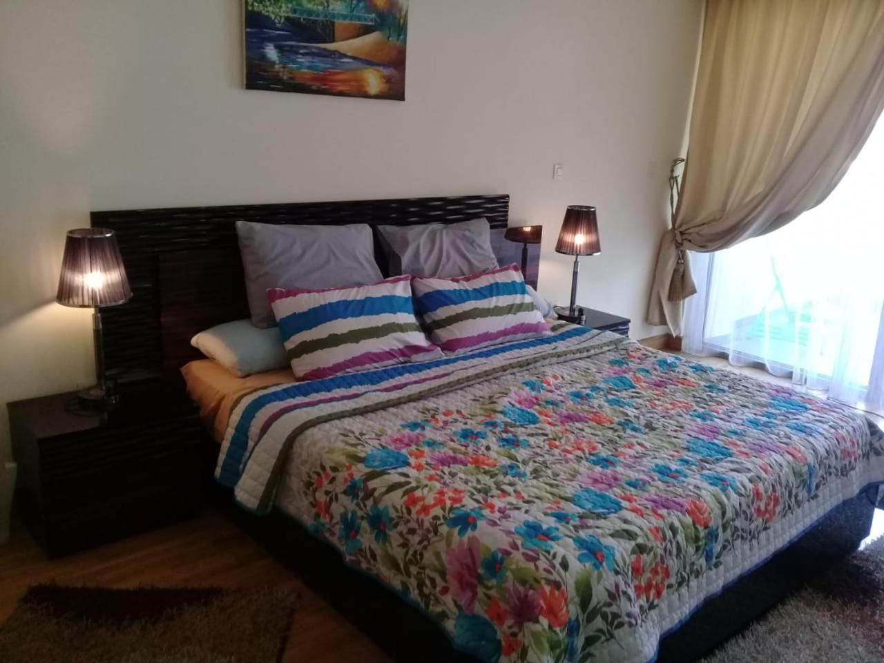 Apartment with Partial Sea View - Photo 40