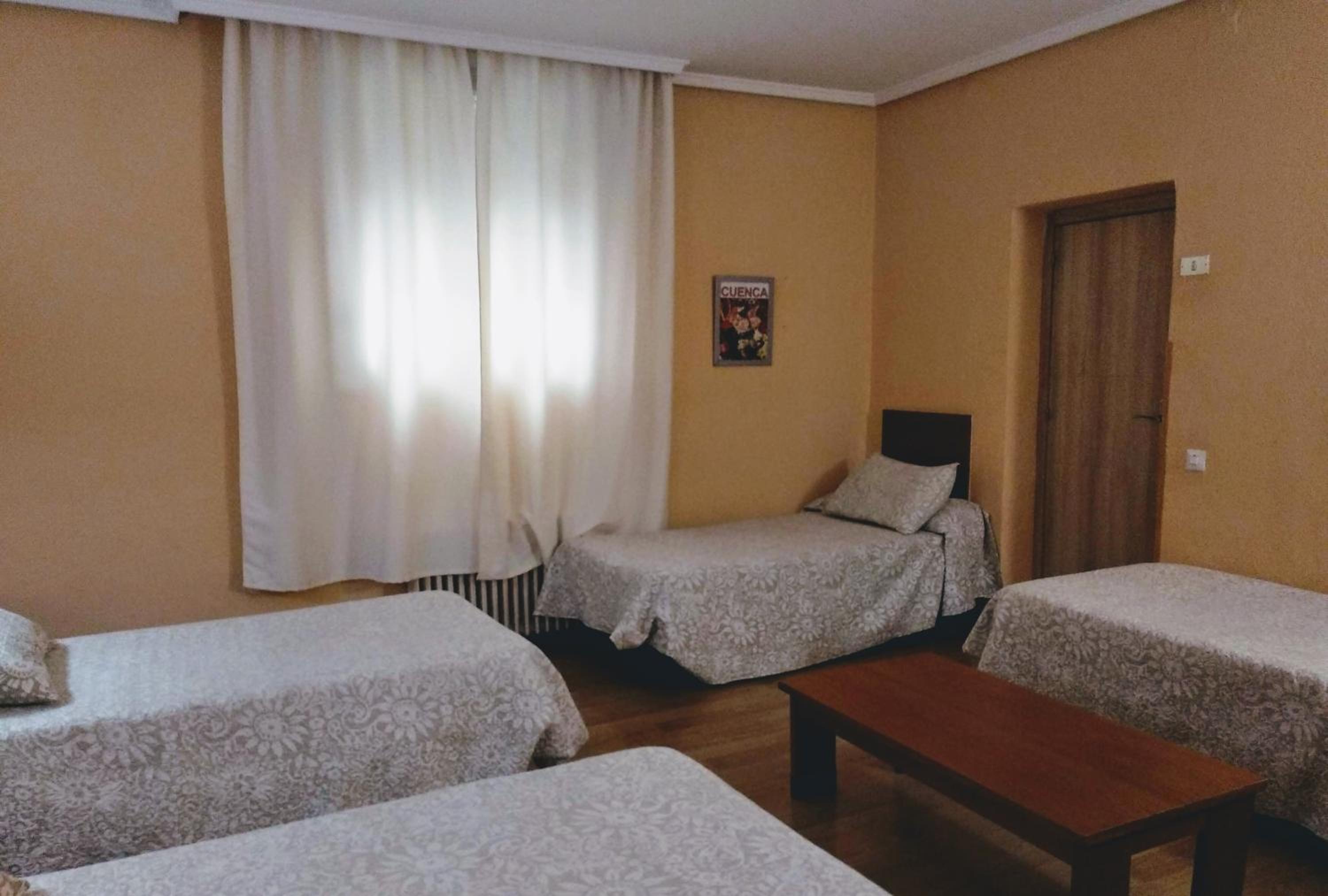 Quadruple Room - Photo 3