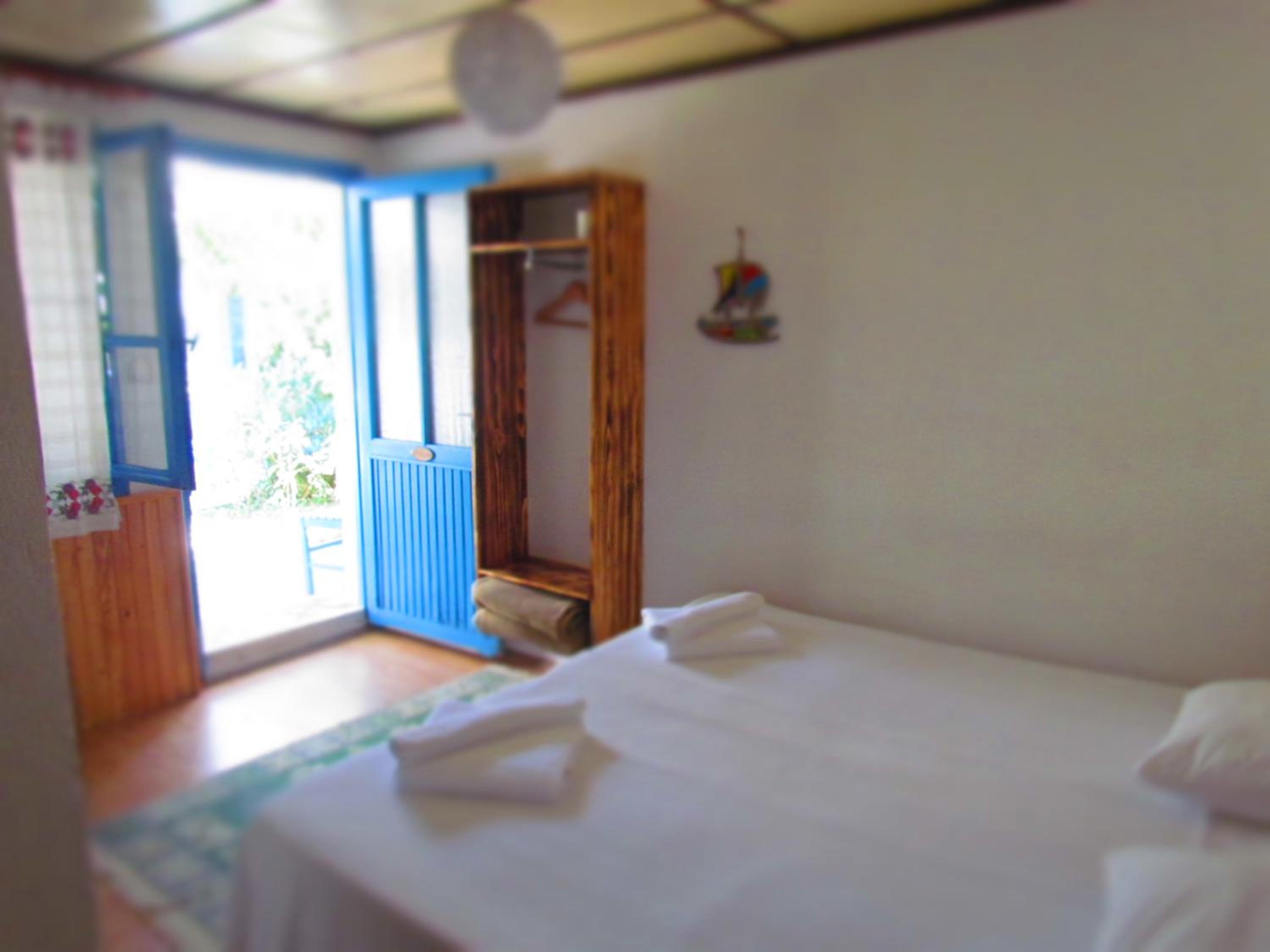 Double or Twin Room - Photo 4