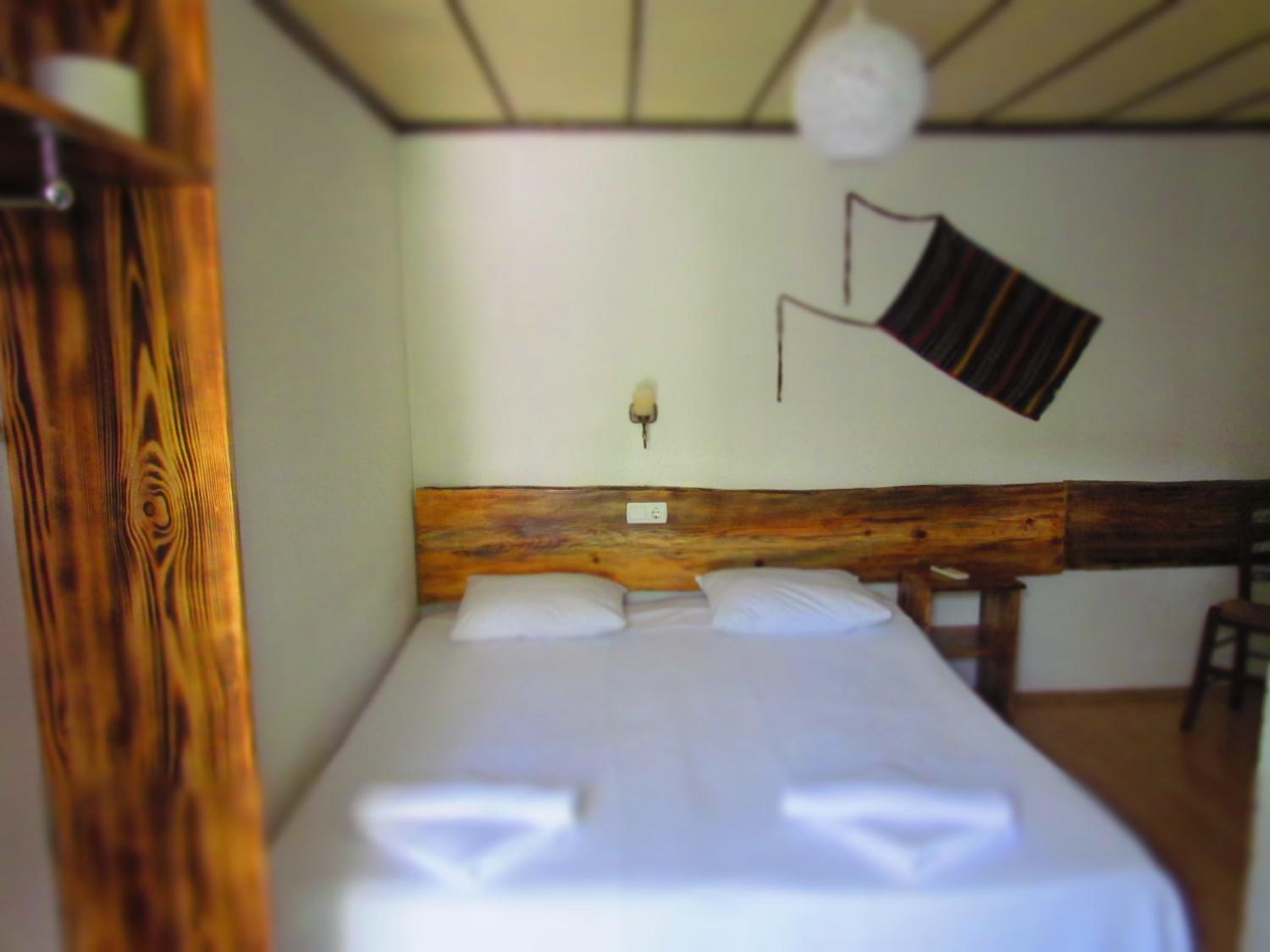 Double or Twin Room - Photo 3