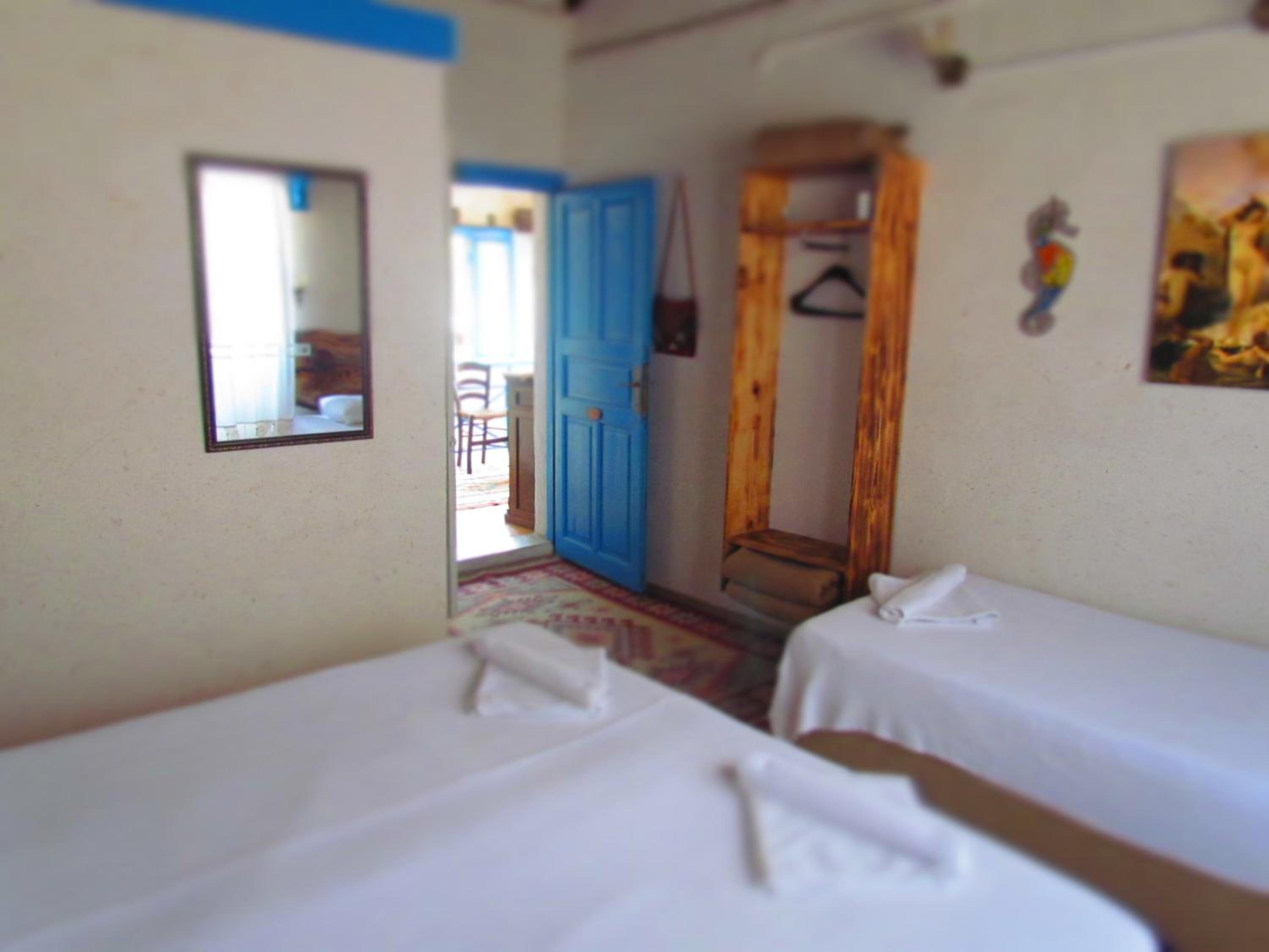 Triple Room - Photo 1